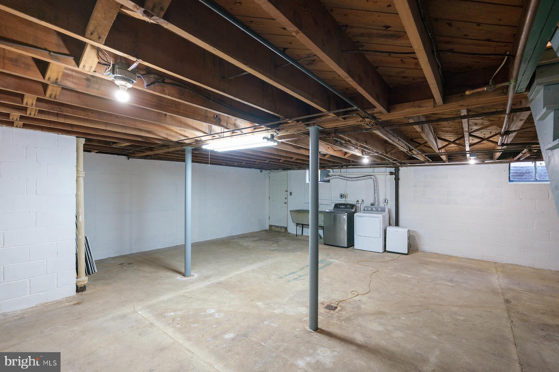 NORTH END - Residential
