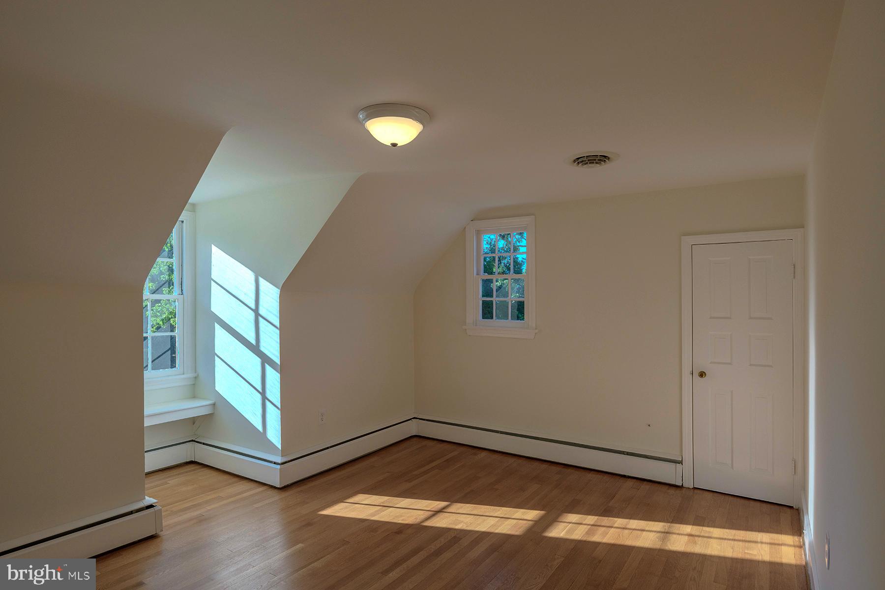 NORTH END - Residential