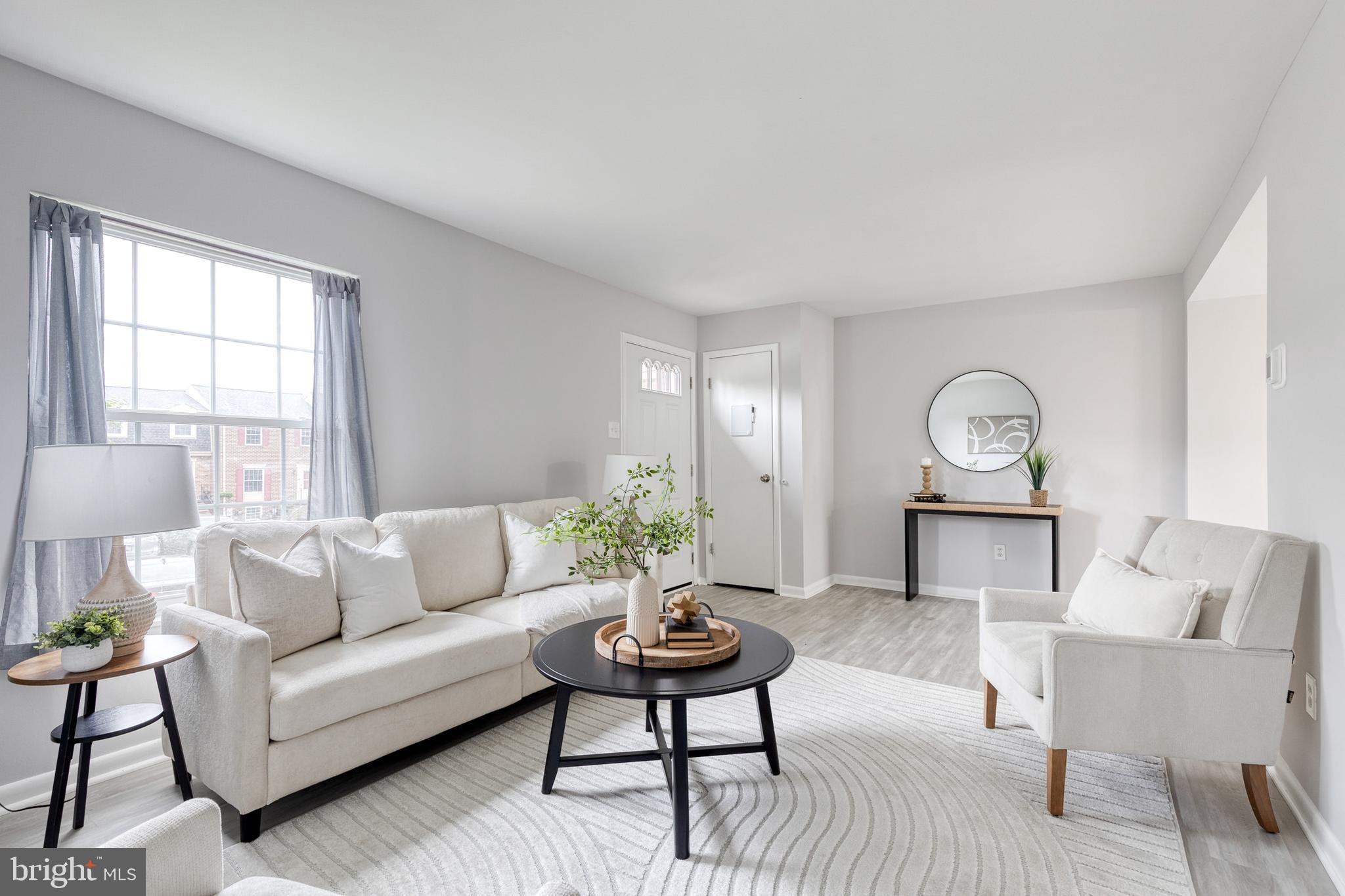 ELIZABETHS LANDING - Residential
