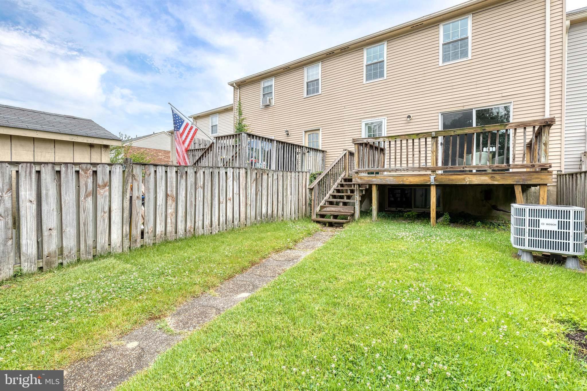 ELIZABETHS LANDING - Residential