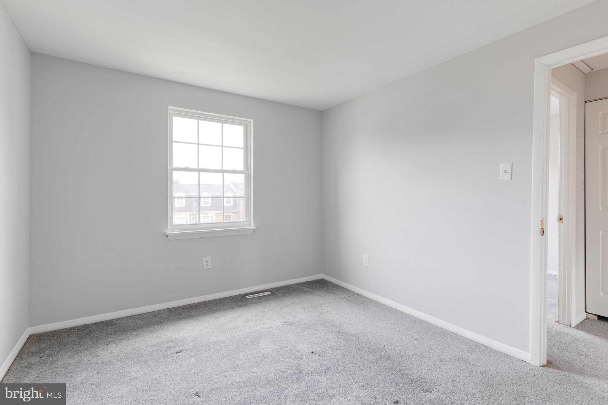 ELIZABETHS LANDING - Residential