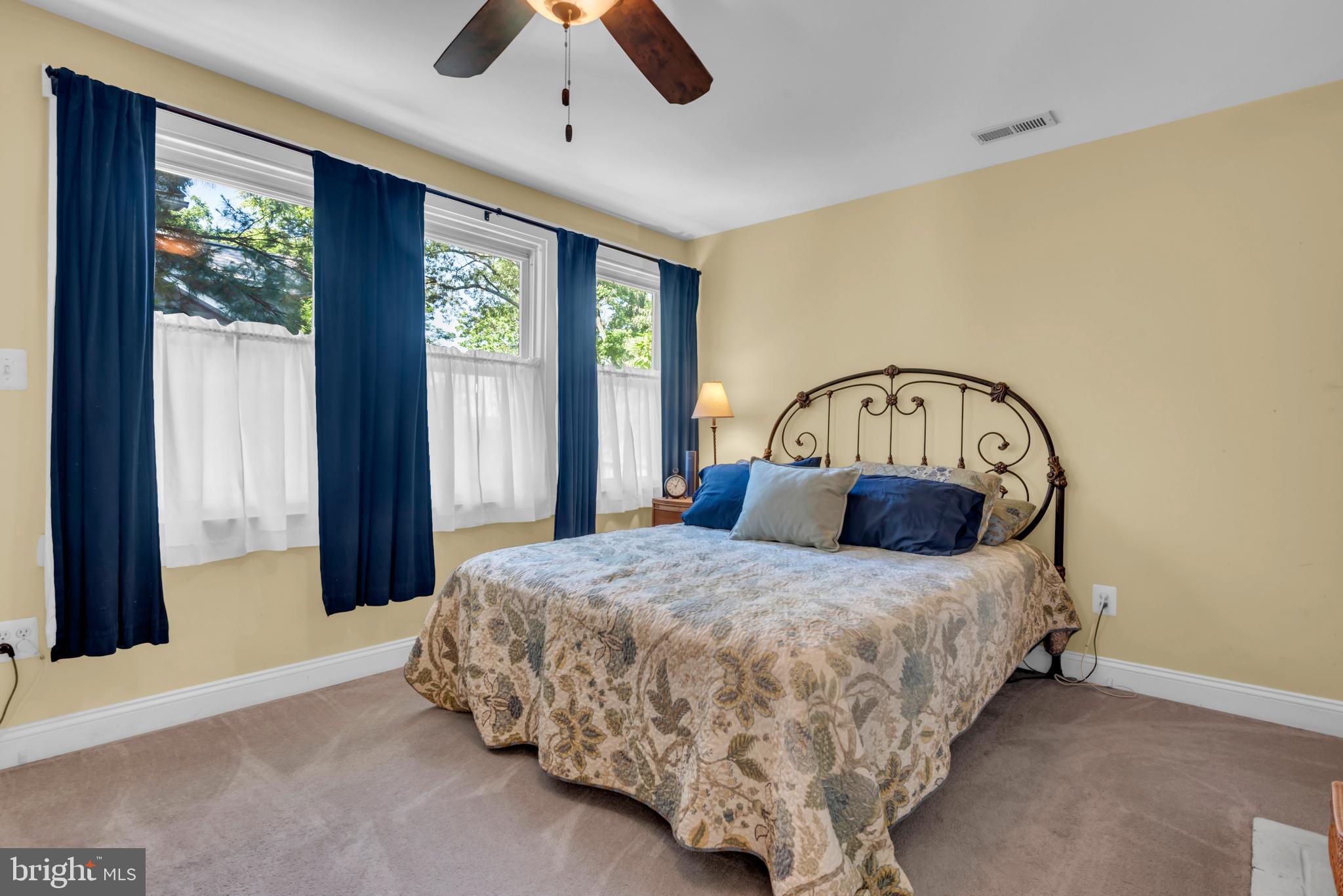 HOLLYWOOD ON SEVERN - Residential