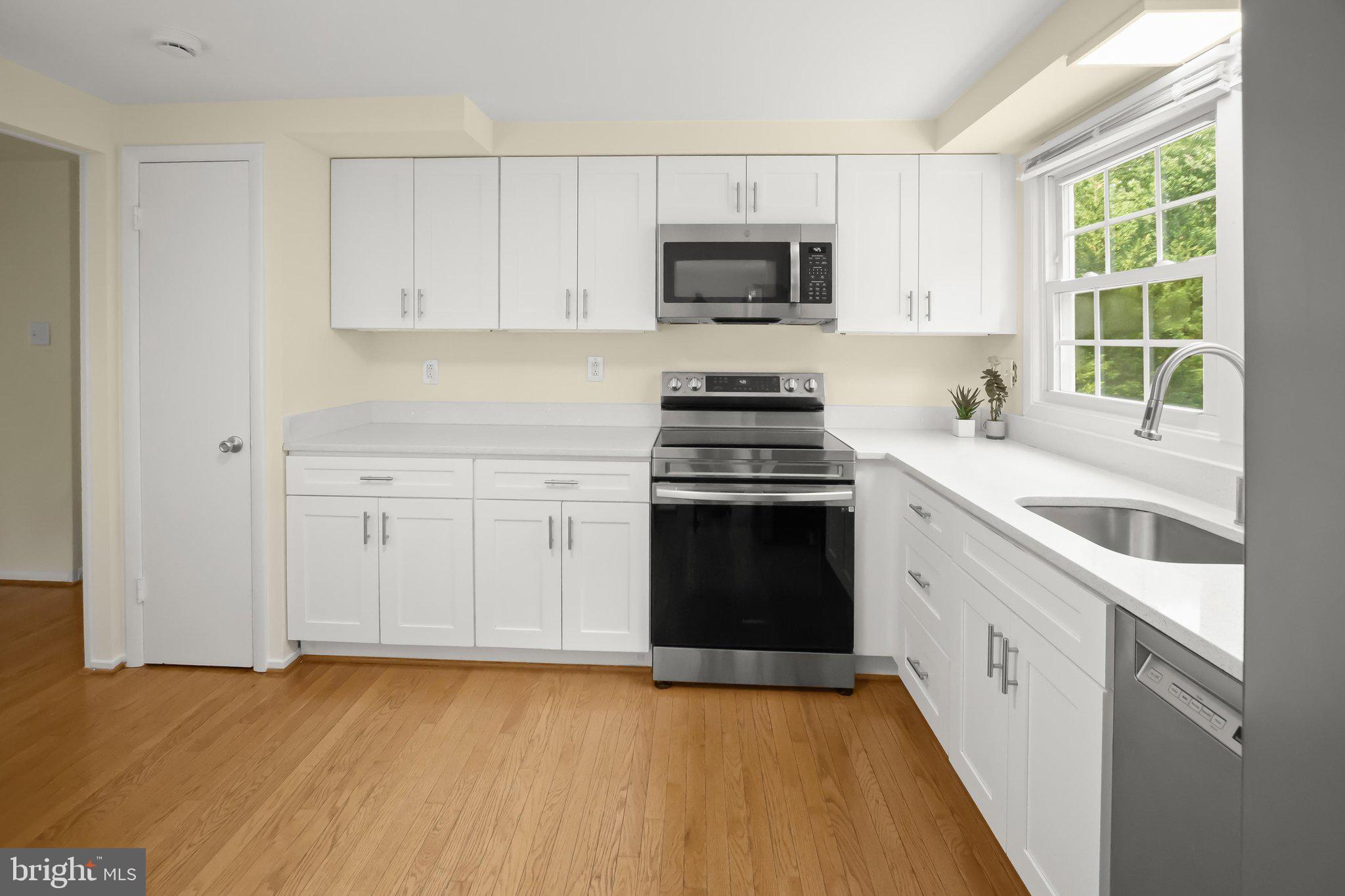 COLUMBIA TOWN CENTER - Residential