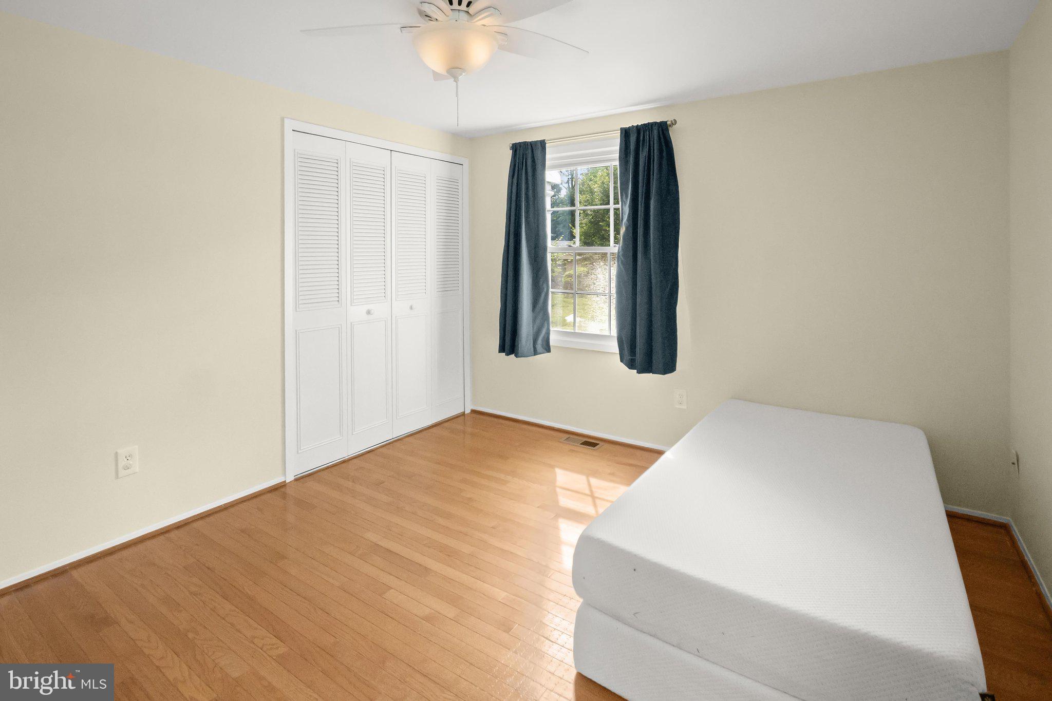 COLUMBIA TOWN CENTER - Residential