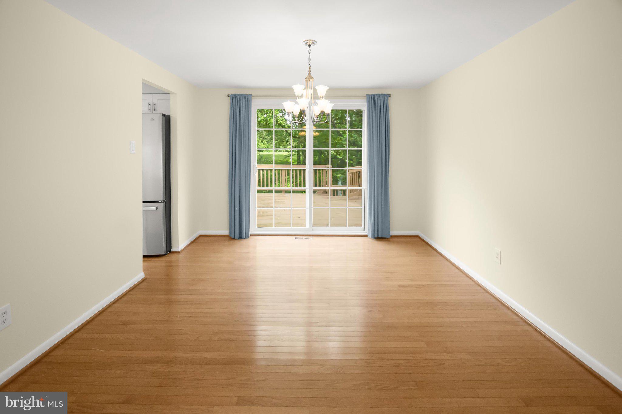COLUMBIA TOWN CENTER - Residential