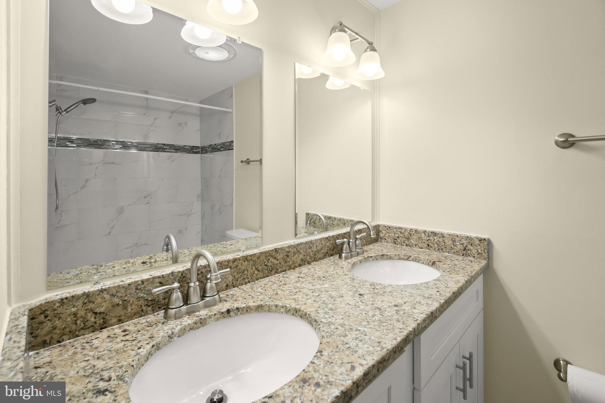 COLUMBIA TOWN CENTER - Residential