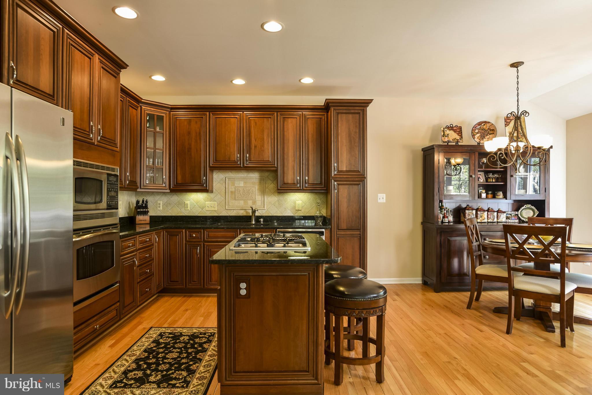 BELMONT COUNTRY CLUB - Residential Lease