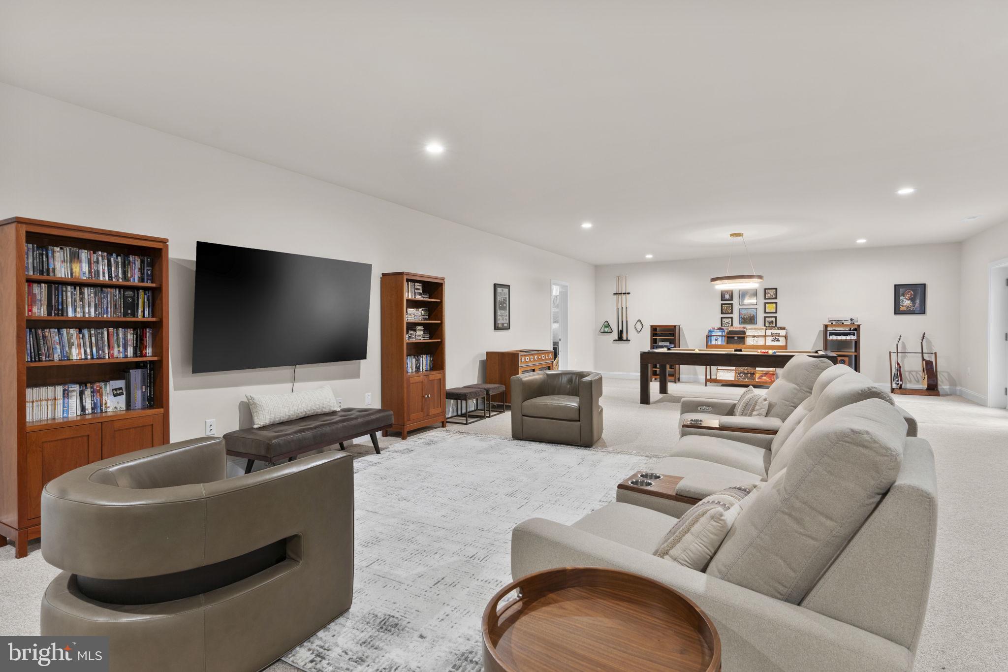 THE RESERVE AT FALLEN OAKS - Residential