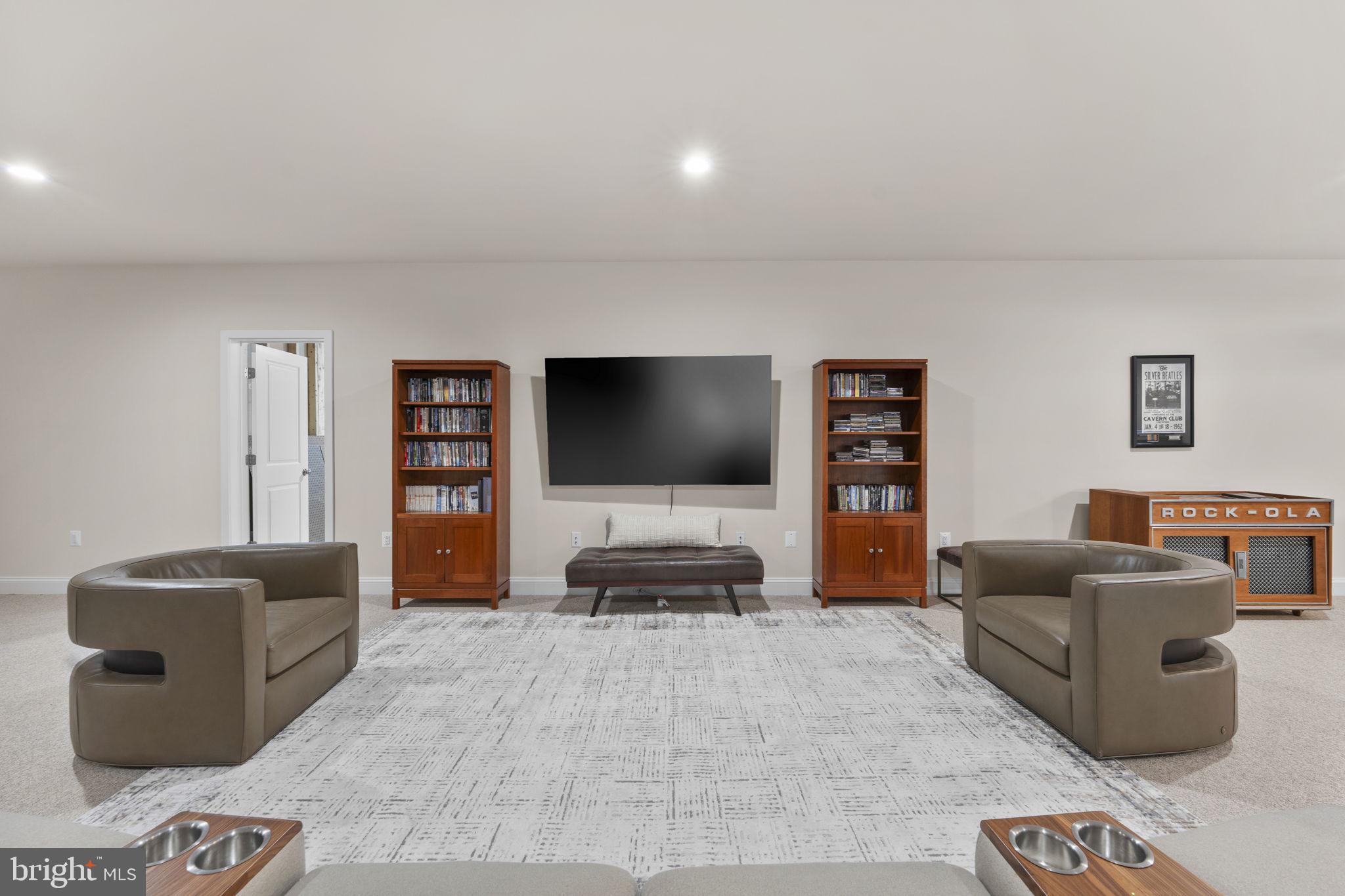 THE RESERVE AT FALLEN OAKS - Residential