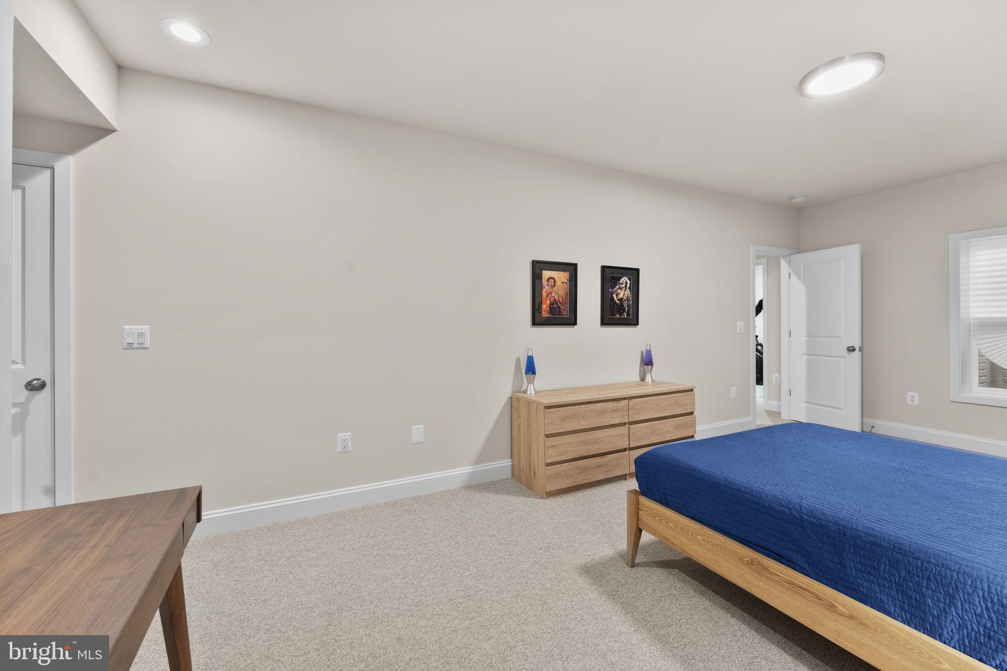 THE RESERVE AT FALLEN OAKS - Residential