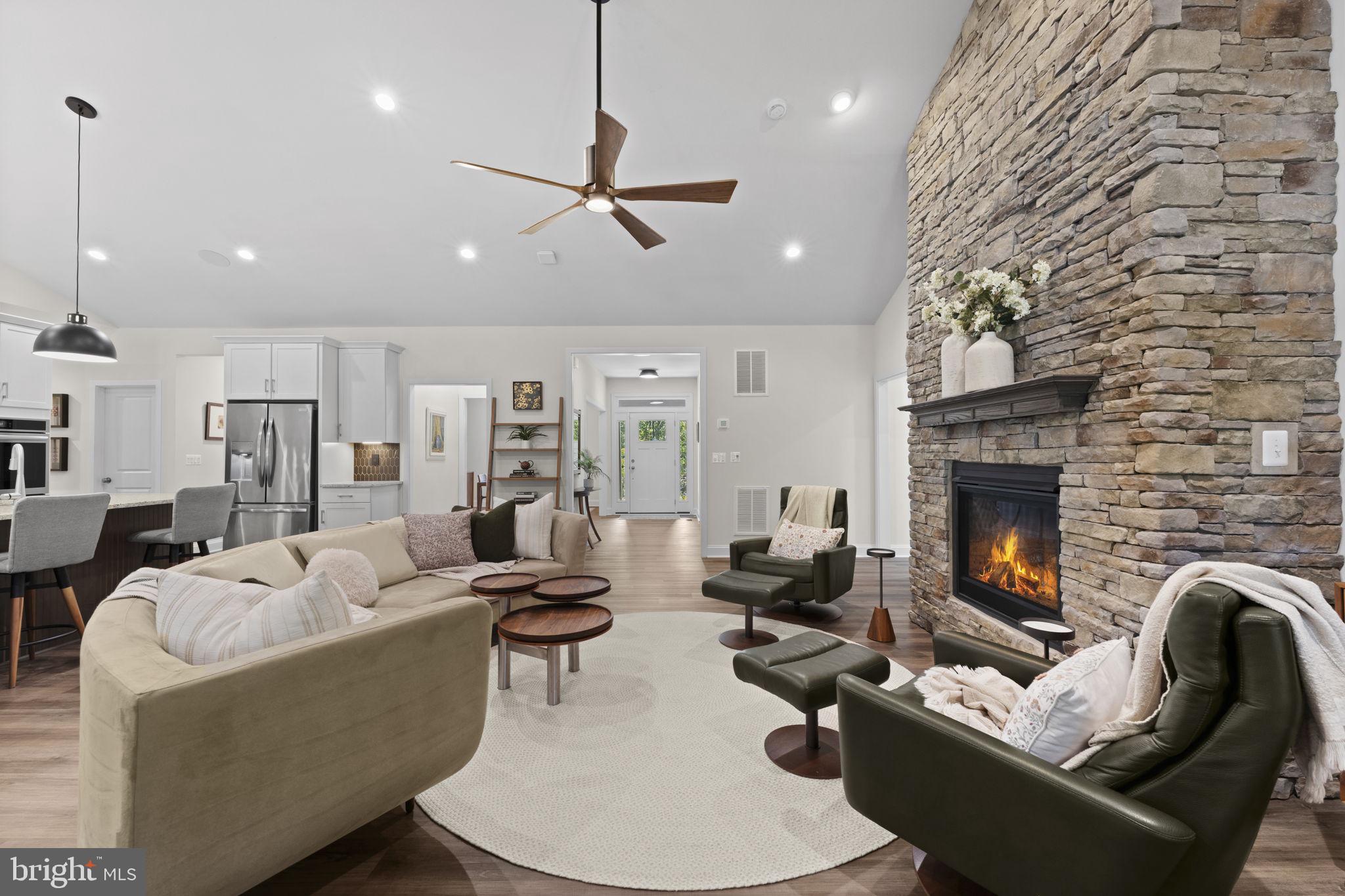 THE RESERVE AT FALLEN OAKS - Residential