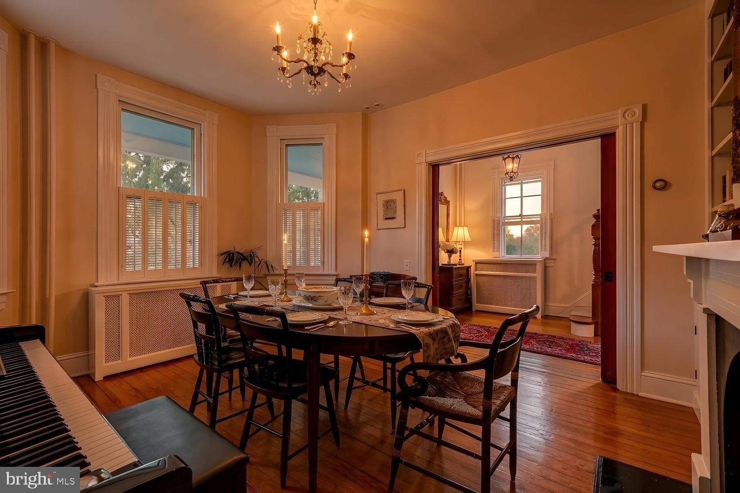 ROLAND PARK - Residential