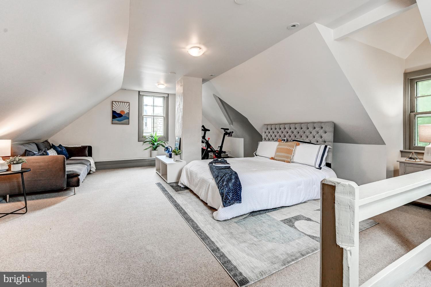 ROLAND PARK - Residential