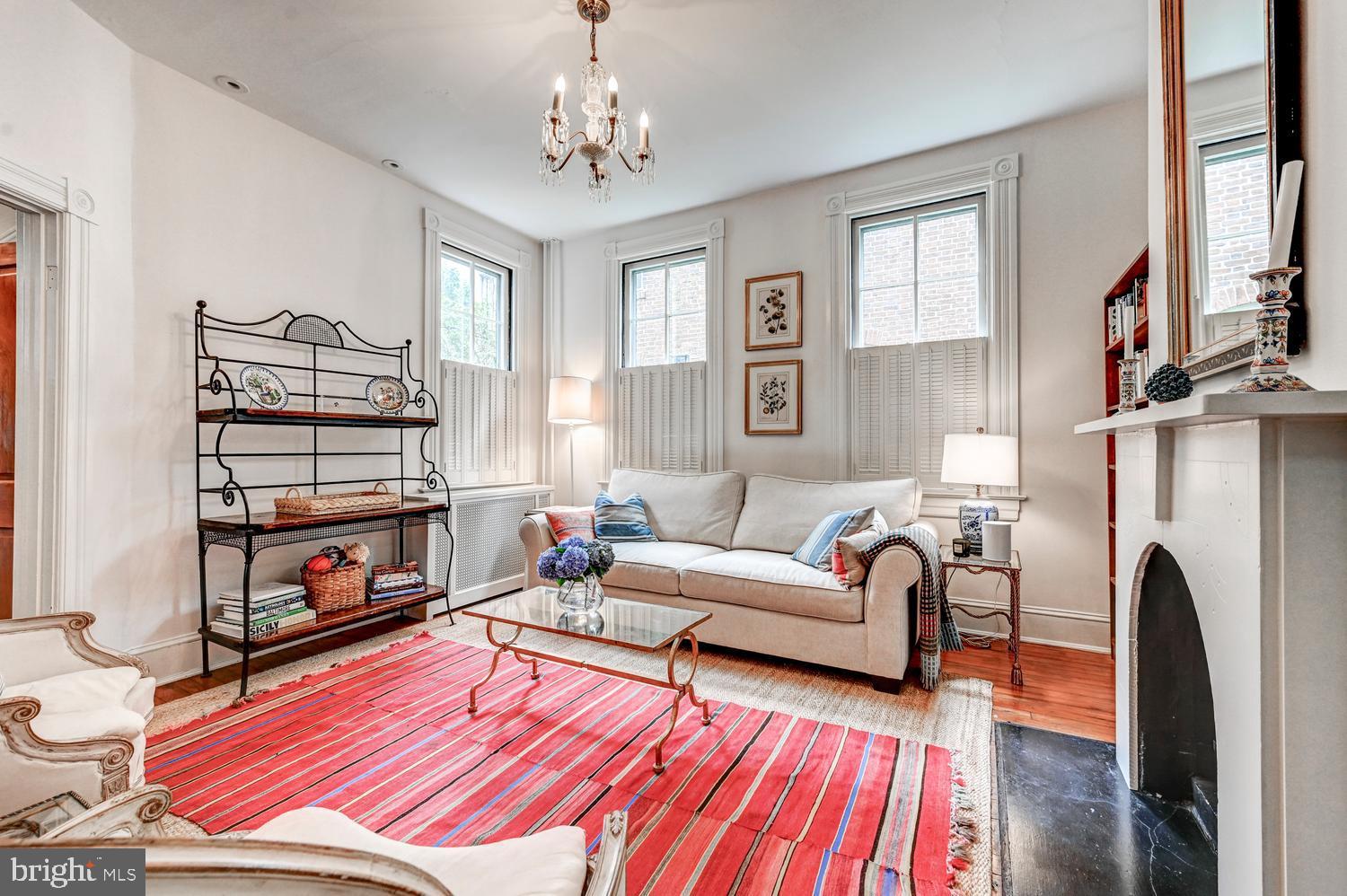 ROLAND PARK - Residential
