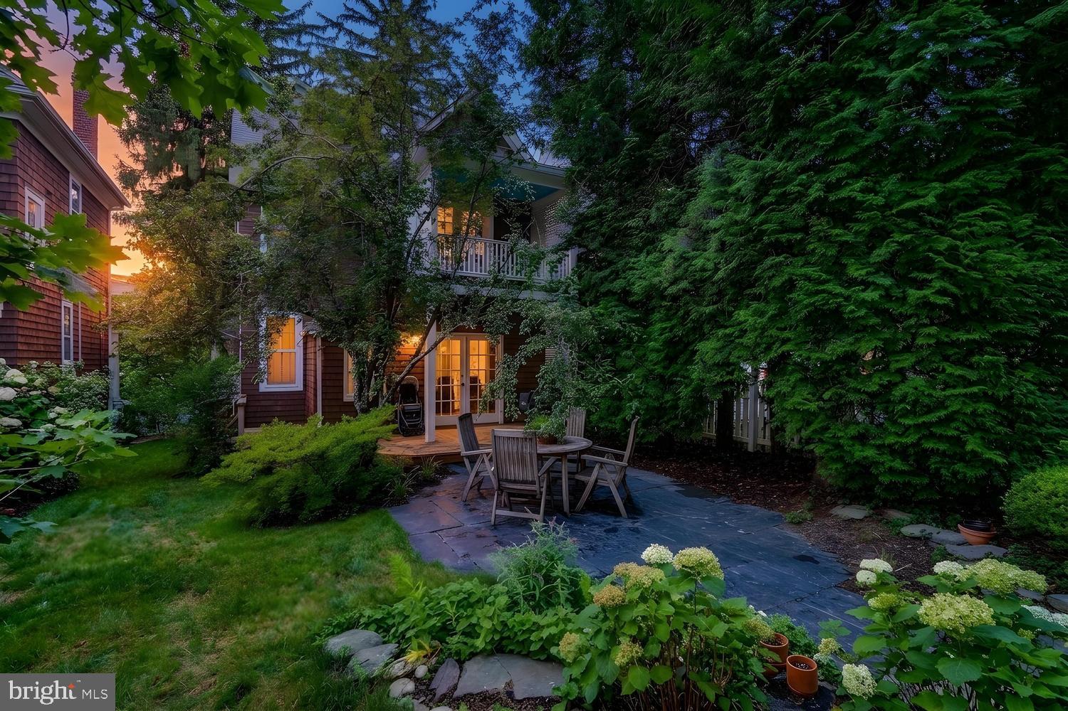 ROLAND PARK - Residential