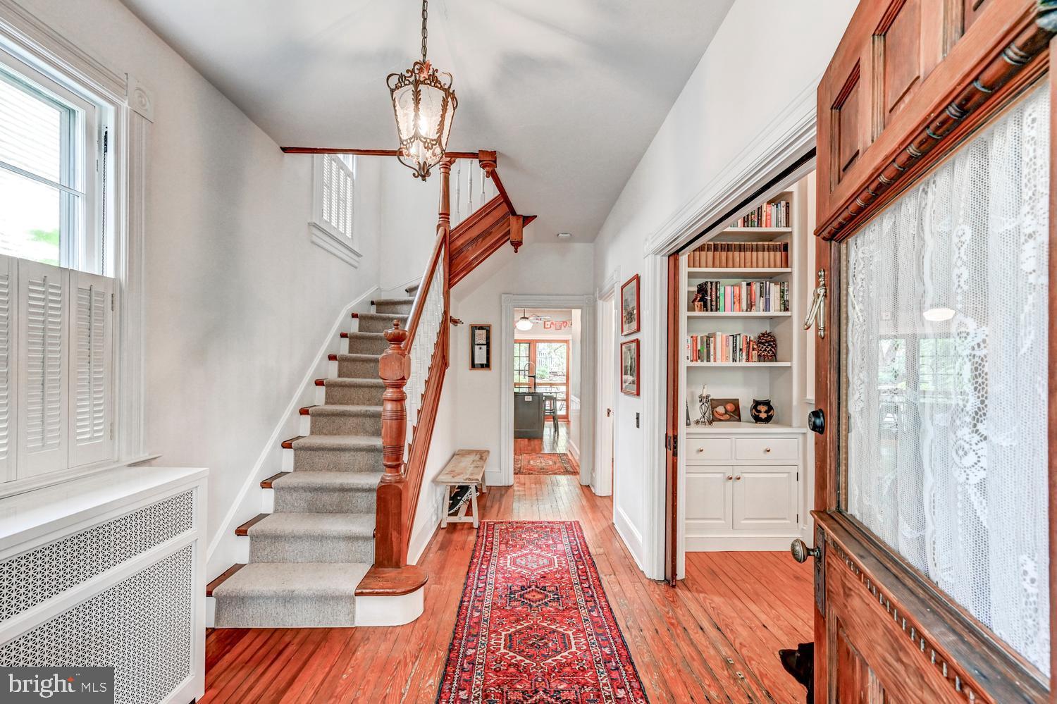 ROLAND PARK - Residential