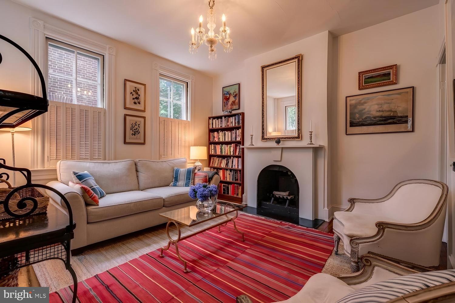 ROLAND PARK - Residential