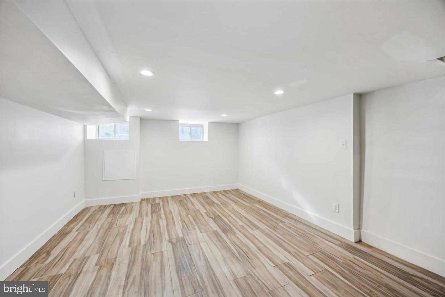 STRAWBERRY MANSION - Residential Lease