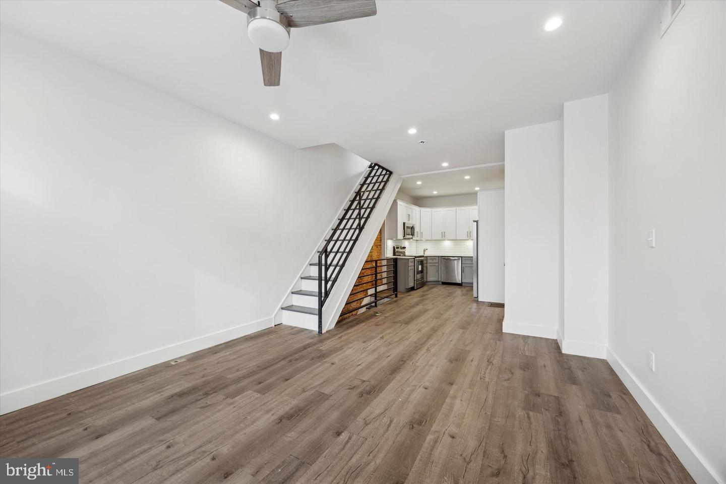 STRAWBERRY MANSION - Residential Lease