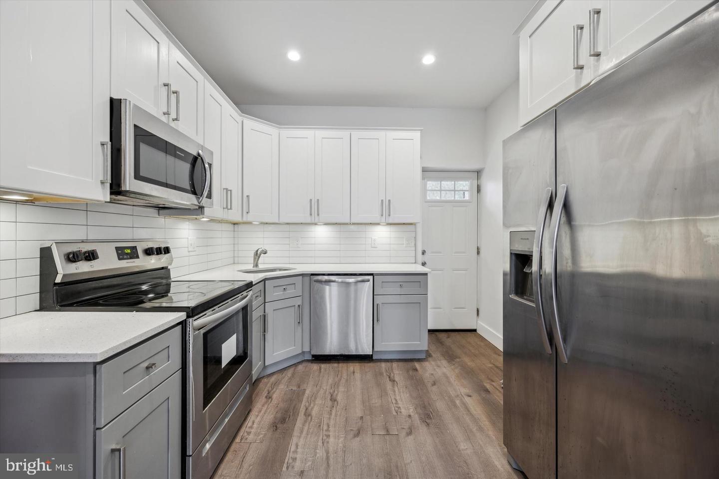 STRAWBERRY MANSION - Residential Lease