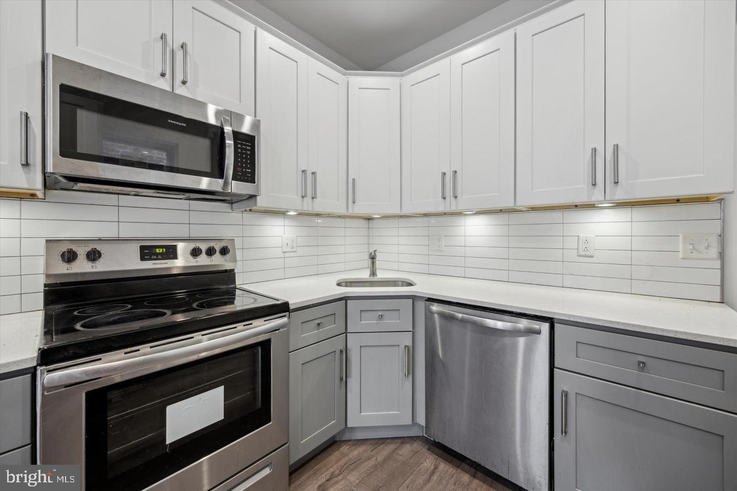 STRAWBERRY MANSION - Residential Lease