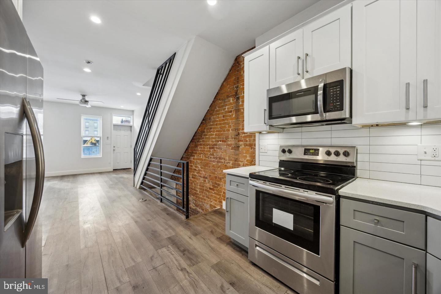 STRAWBERRY MANSION - Residential Lease