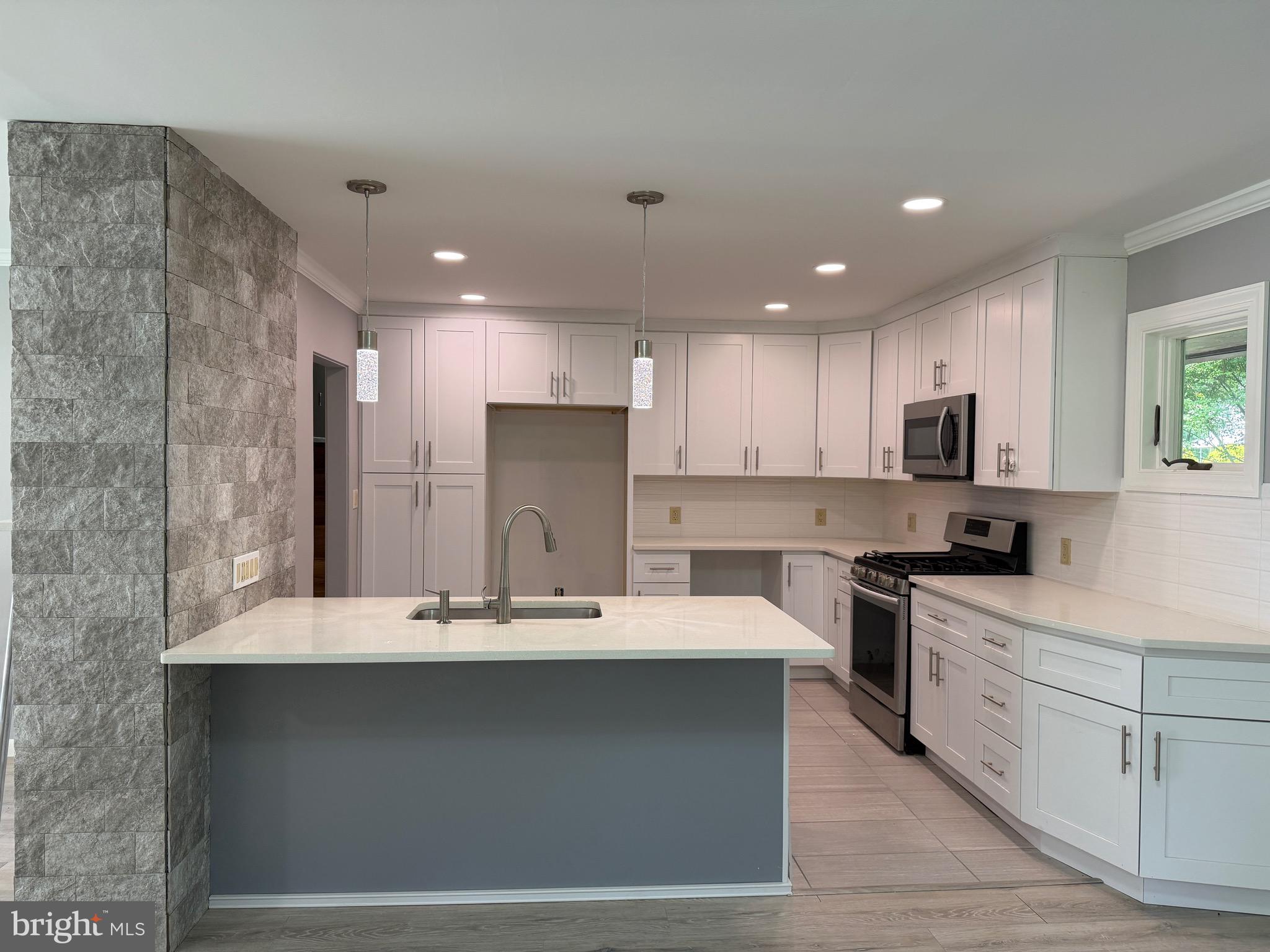 MELROSE PARK - Residential
