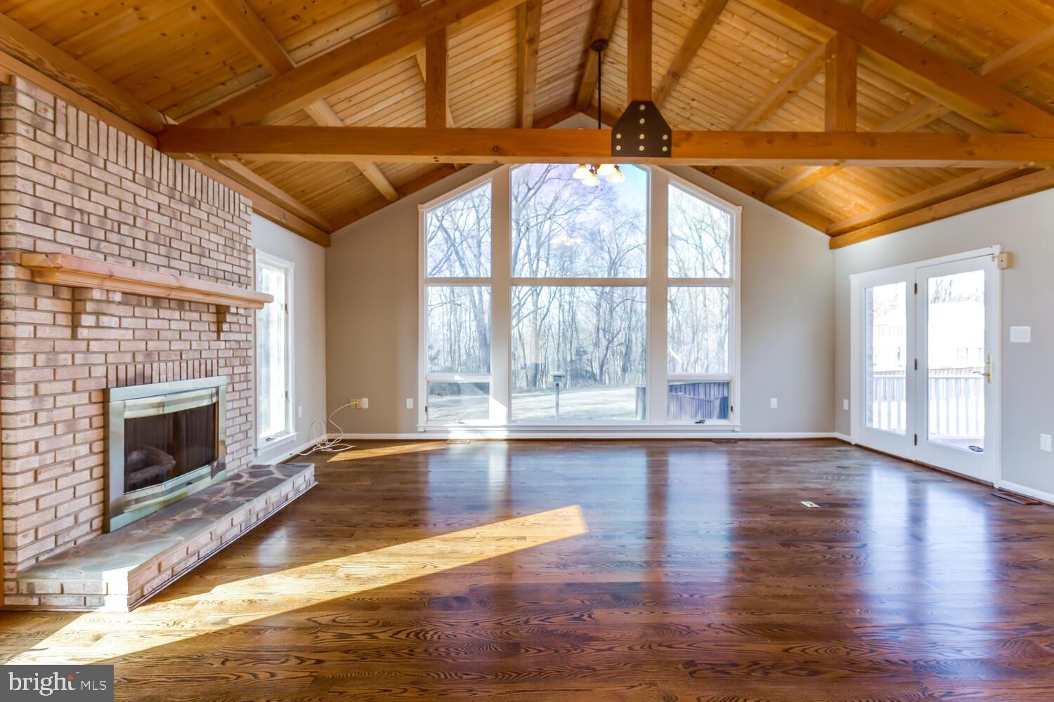 WOODFIELD - Residential