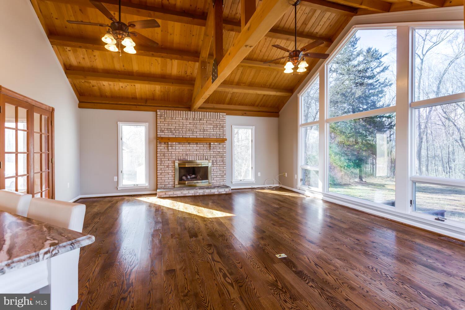 WOODFIELD - Residential