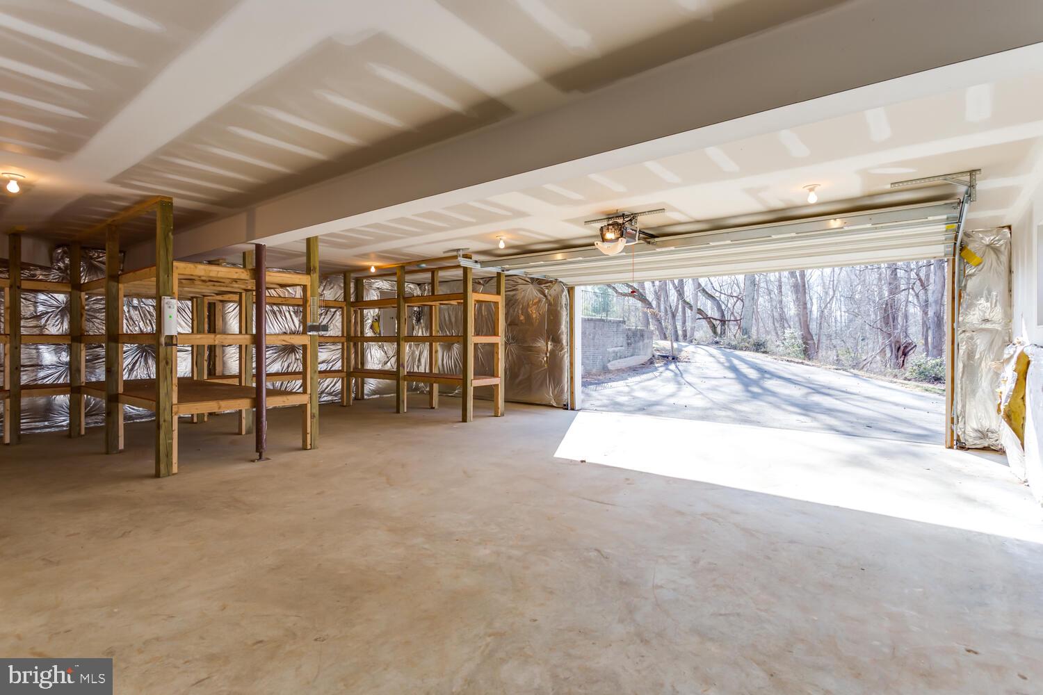 WOODFIELD - Residential