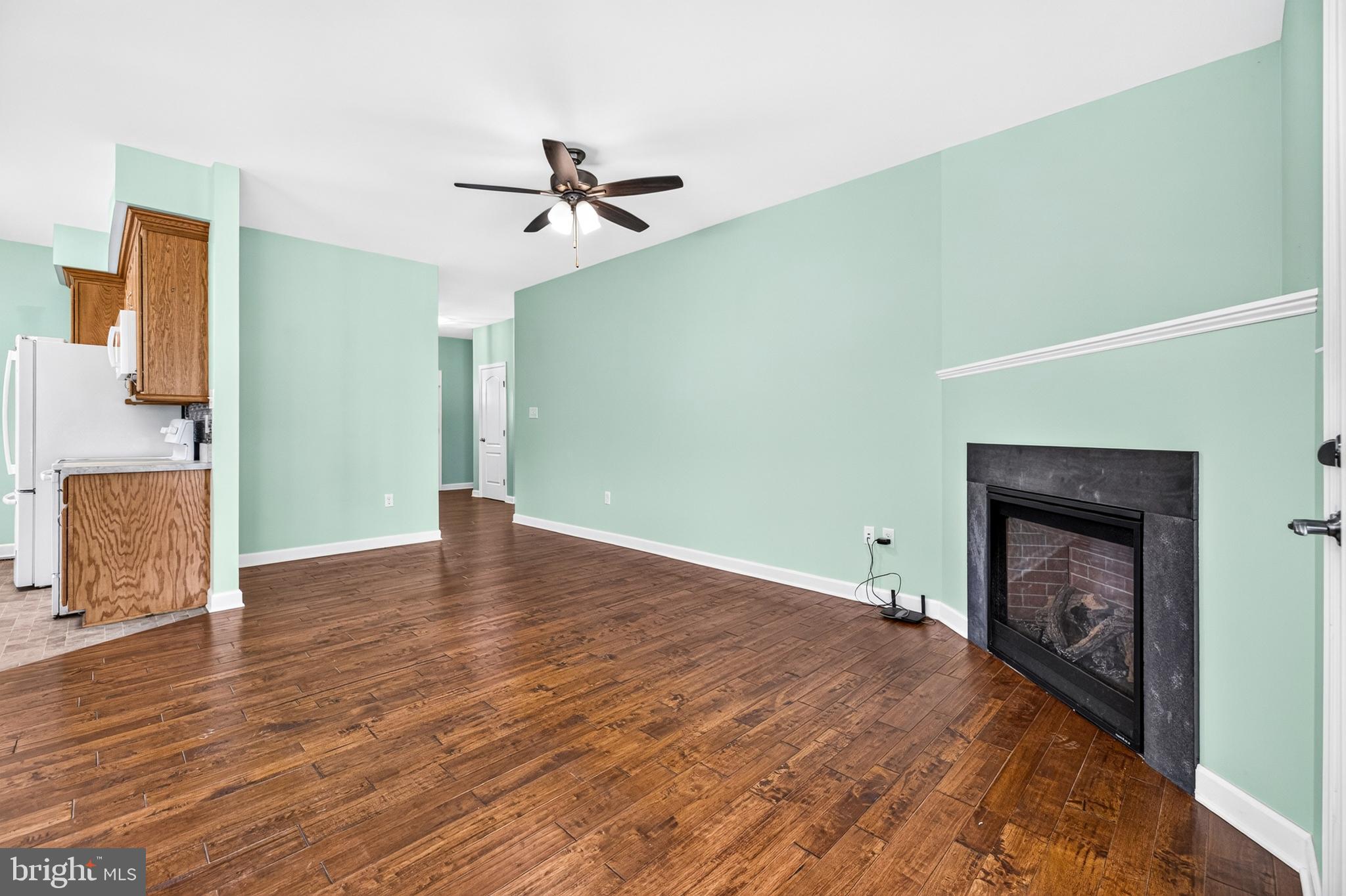 EDINBURG SQUARE - Residential