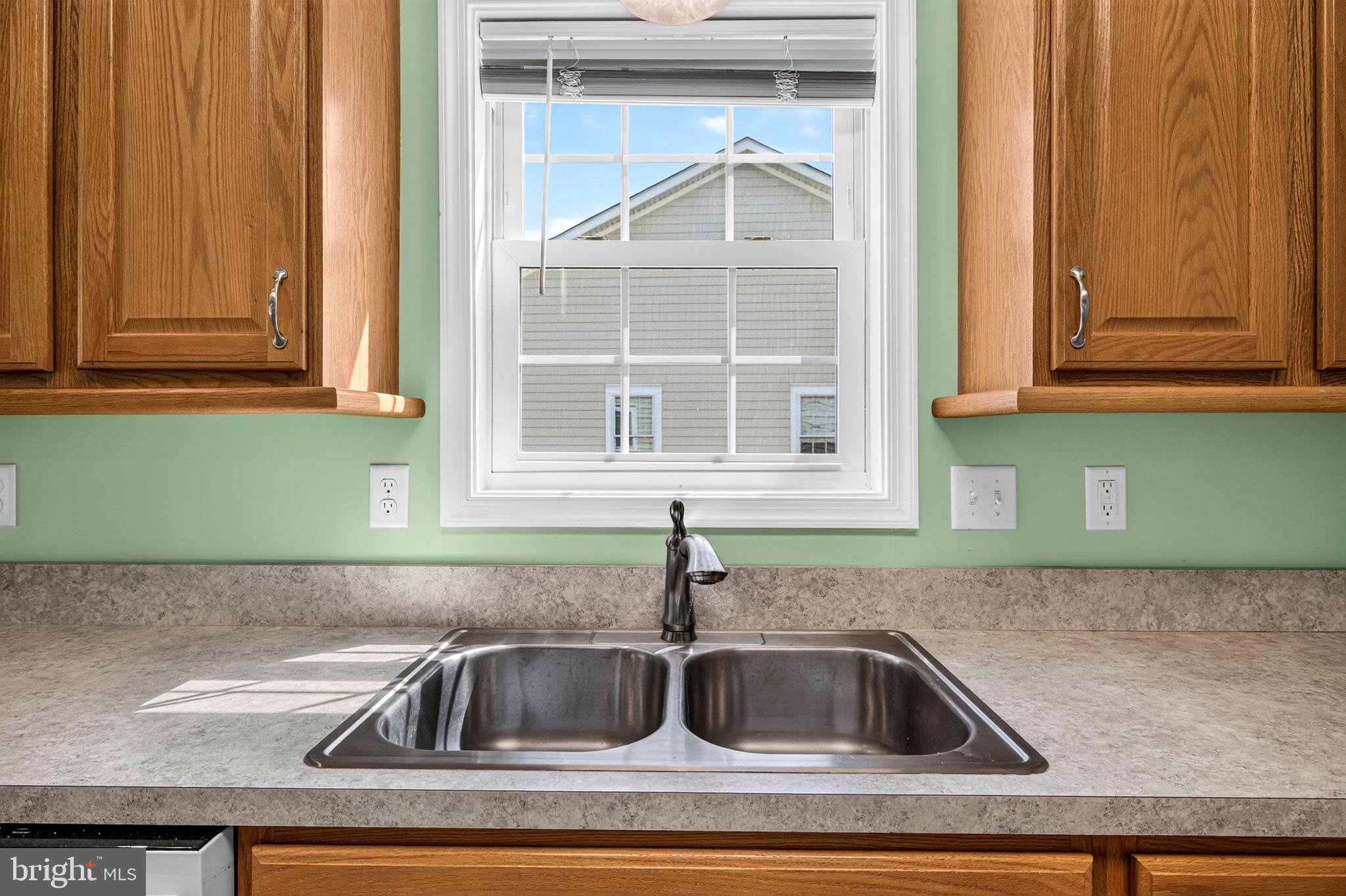 EDINBURG SQUARE - Residential