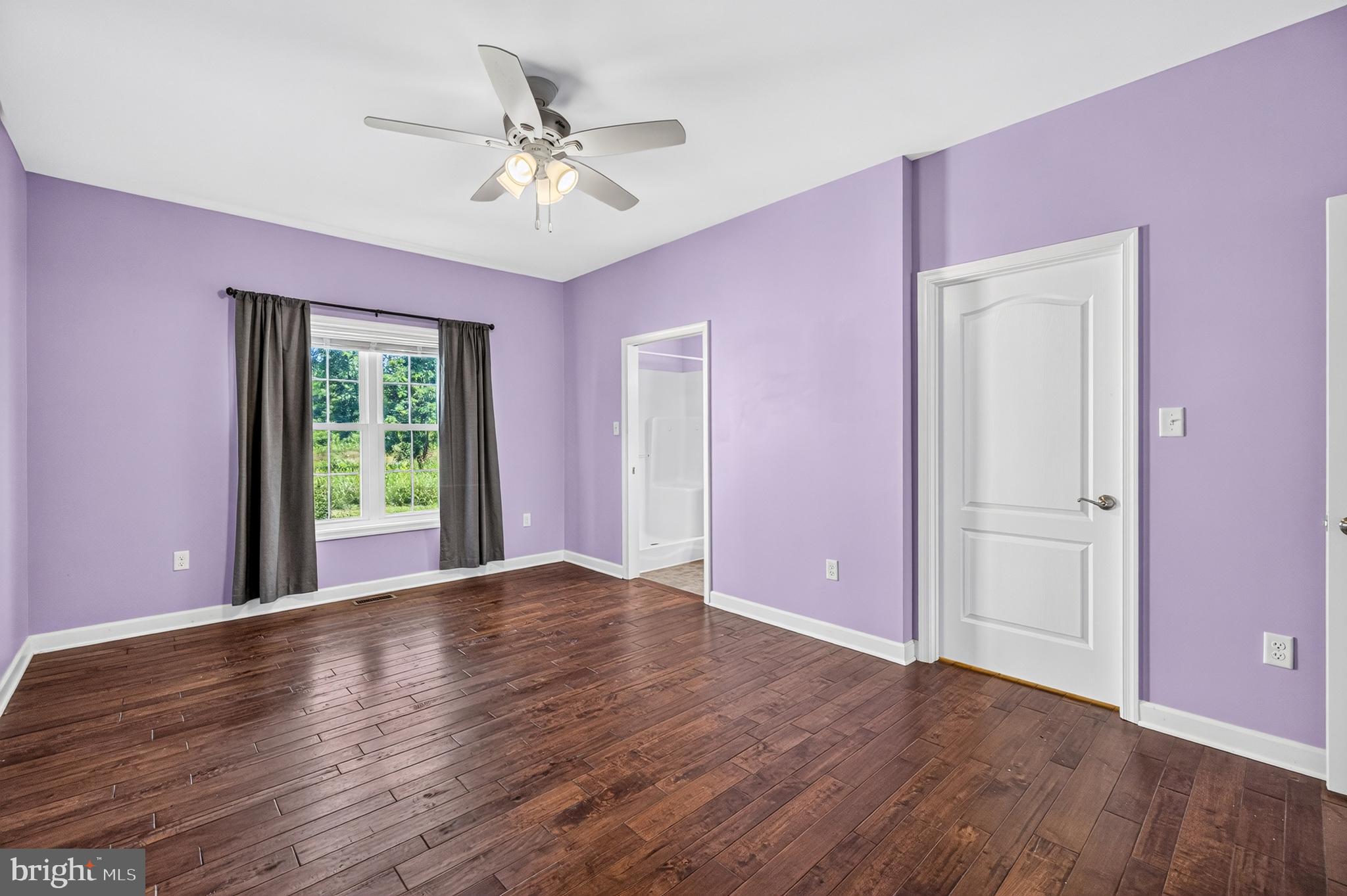 EDINBURG SQUARE - Residential