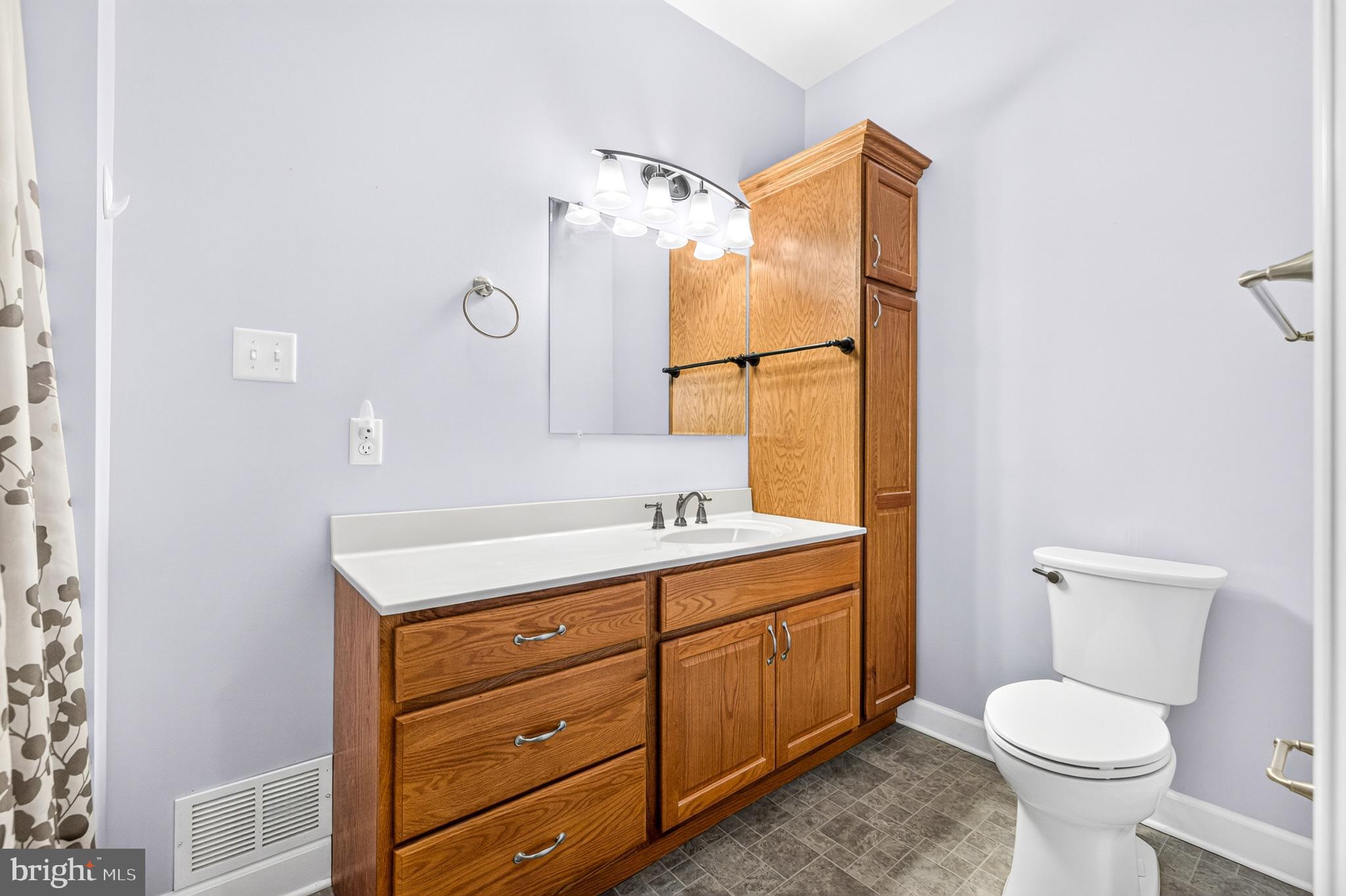 EDINBURG SQUARE - Residential