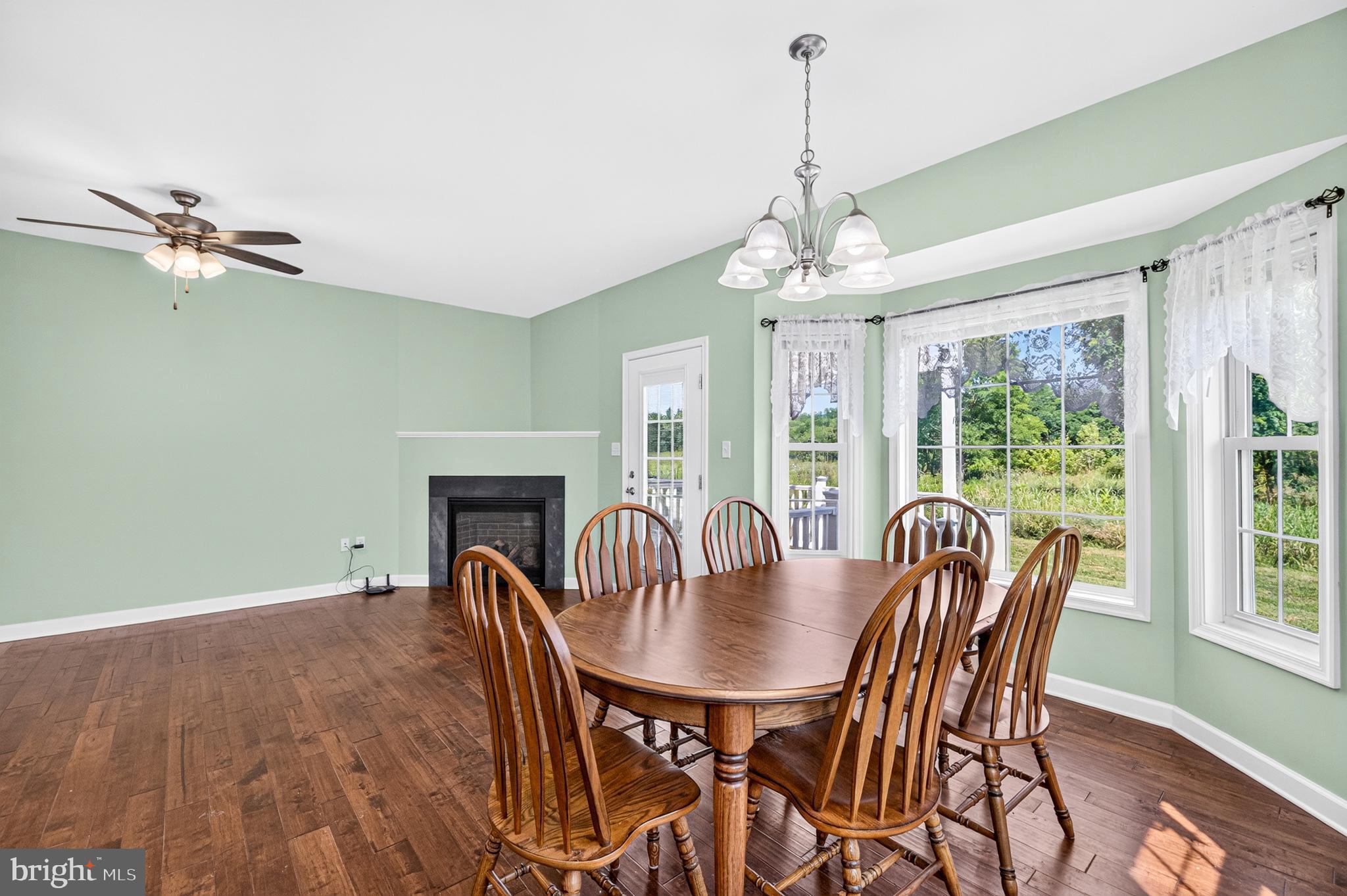 EDINBURG SQUARE - Residential