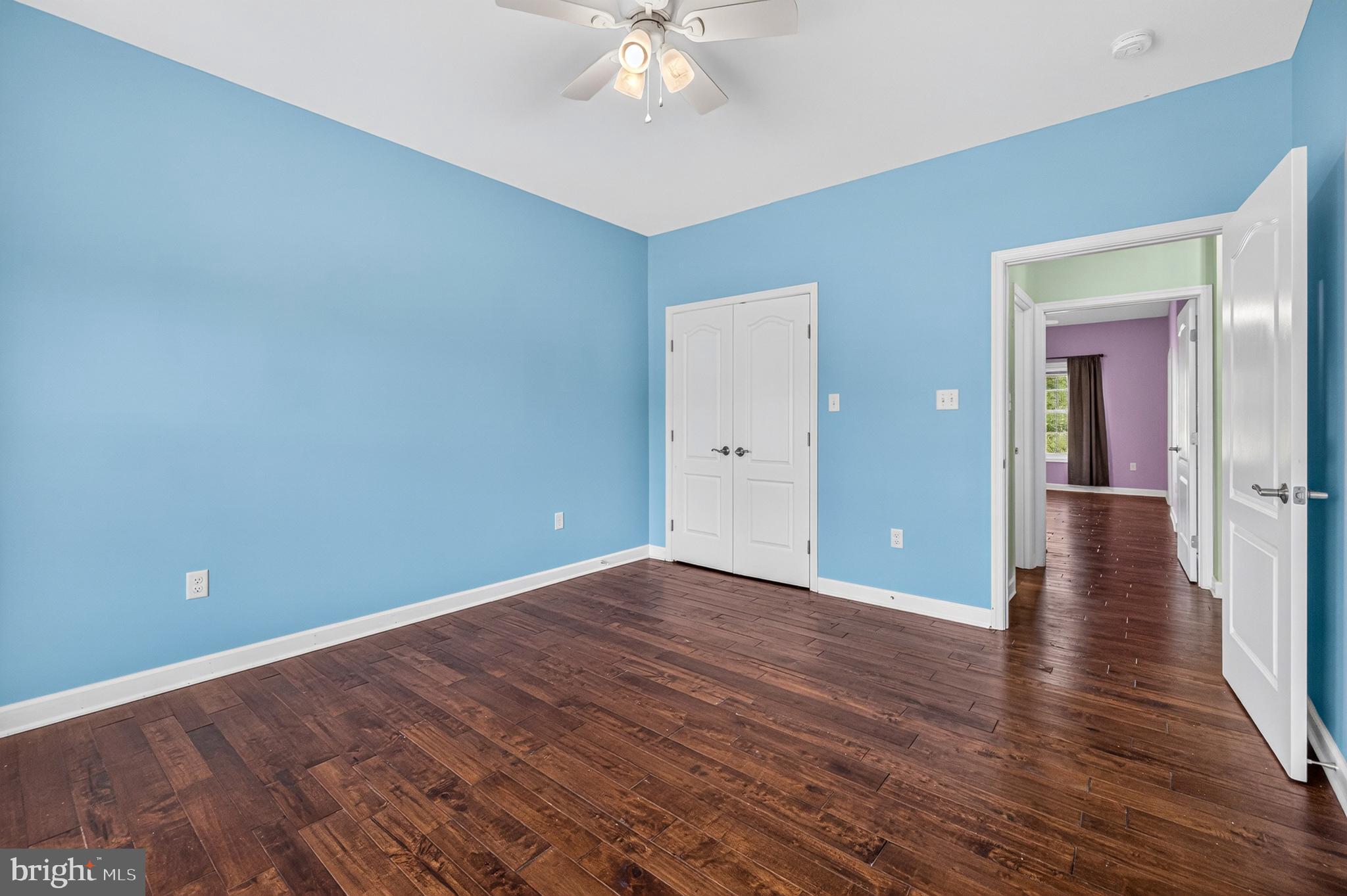 EDINBURG SQUARE - Residential