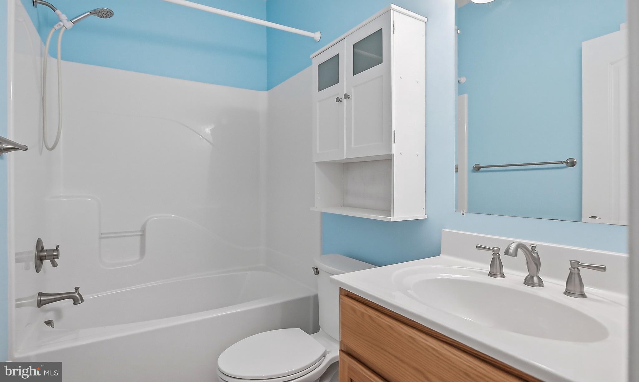 EDINBURG SQUARE - Residential