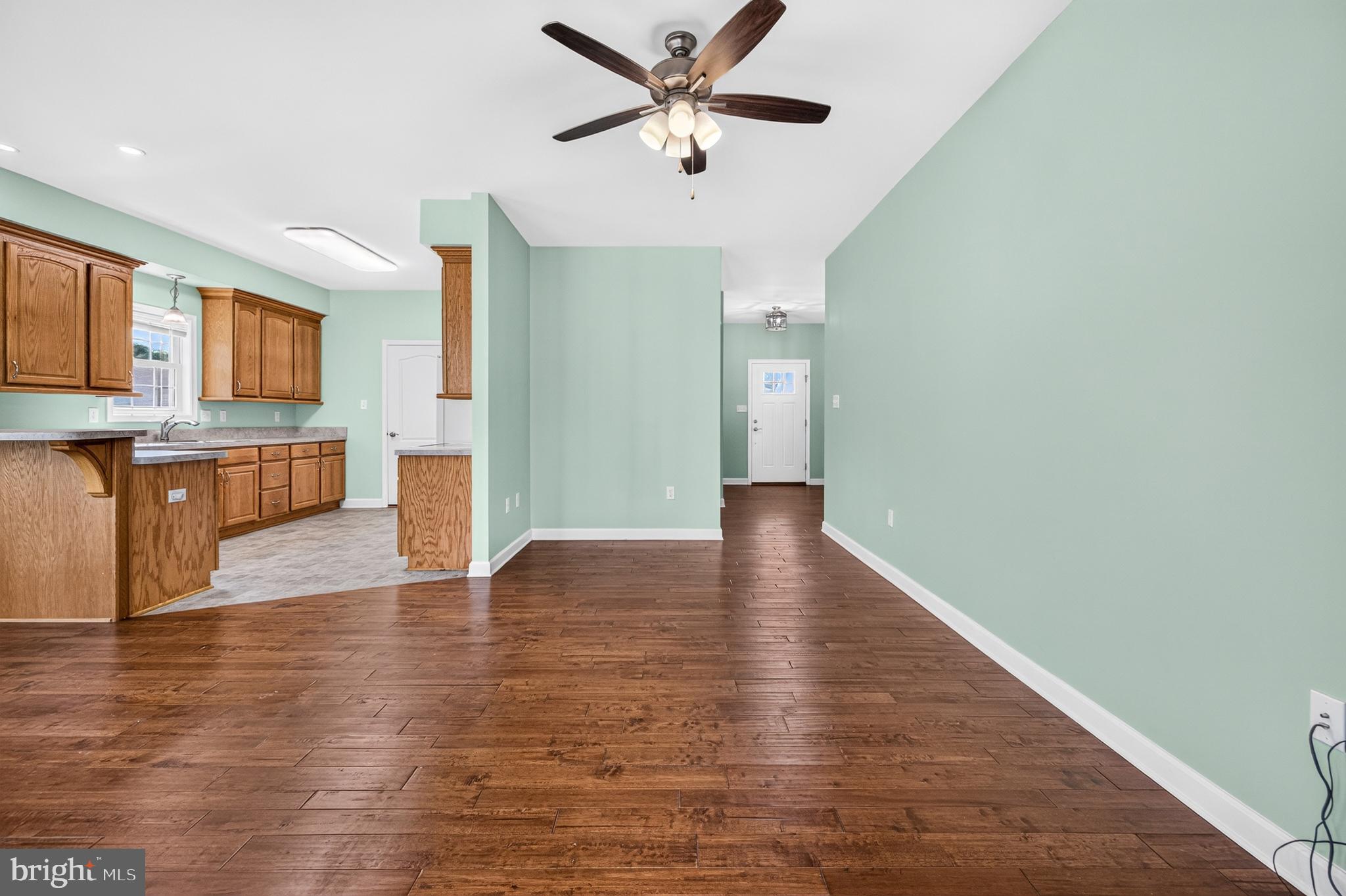 EDINBURG SQUARE - Residential
