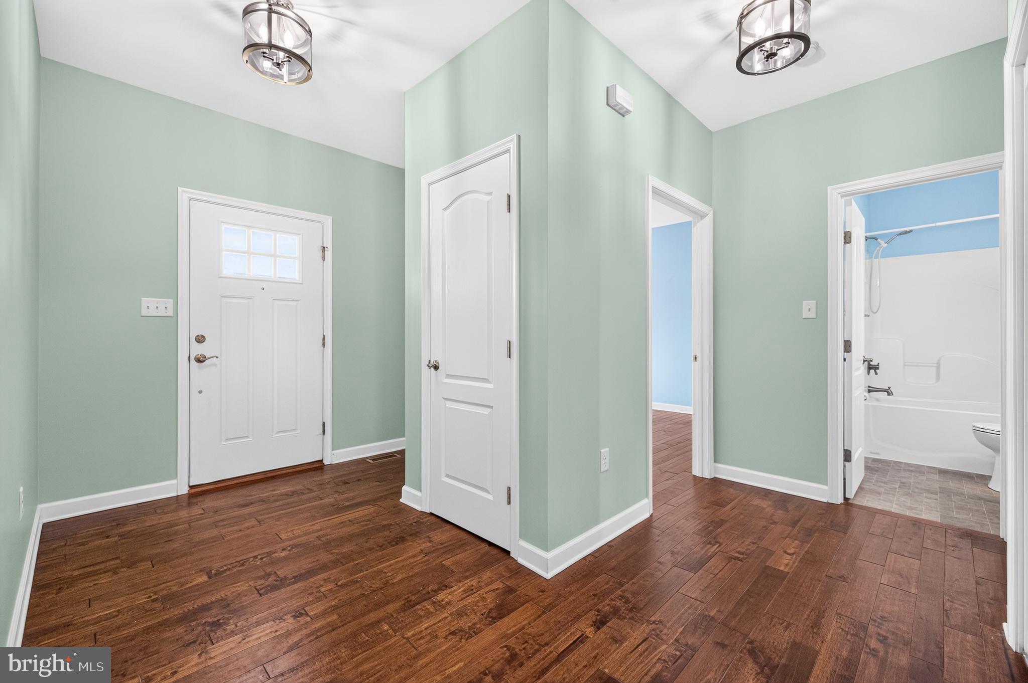 EDINBURG SQUARE - Residential