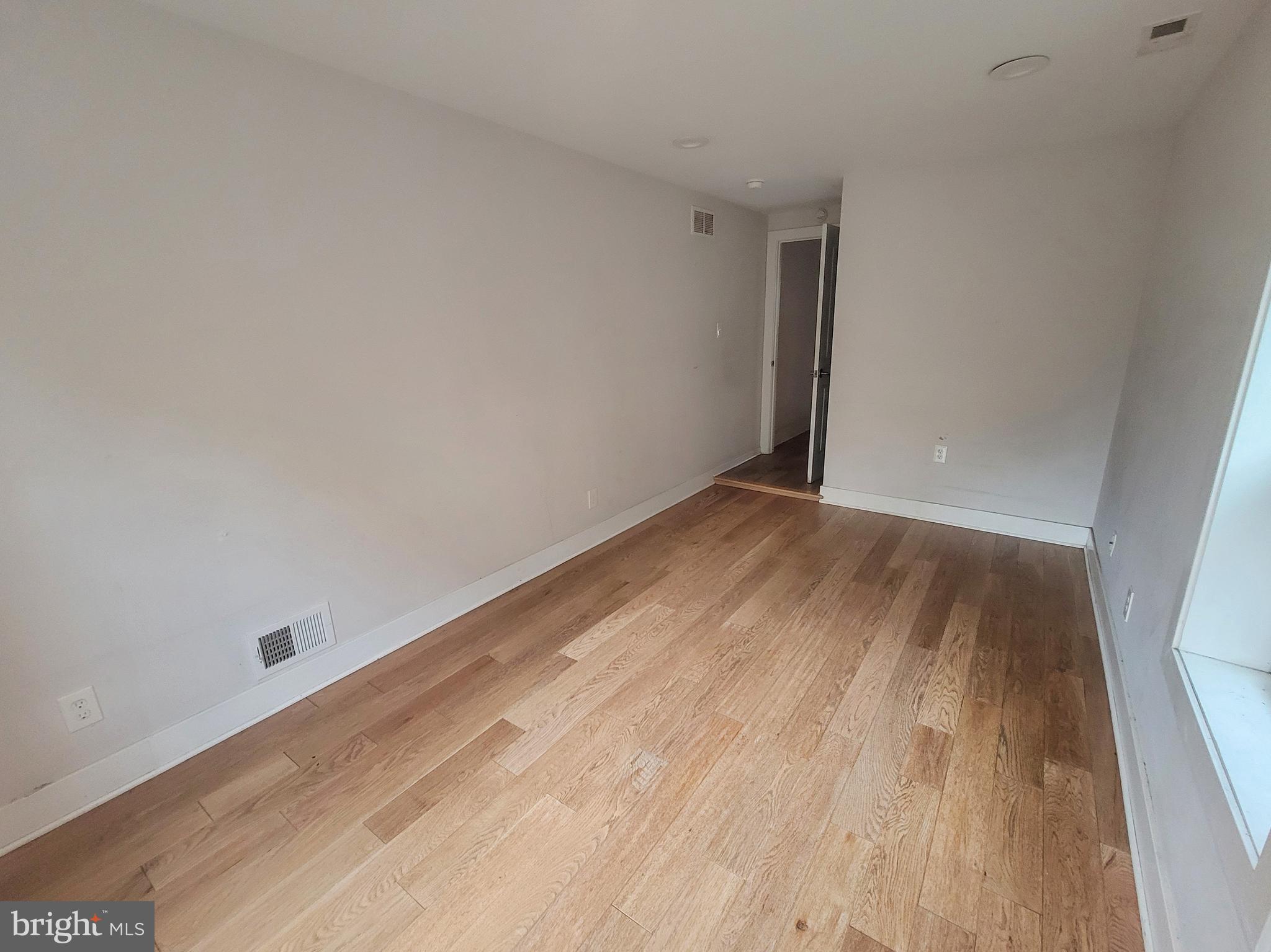 BROADWAY EAST - Residential
