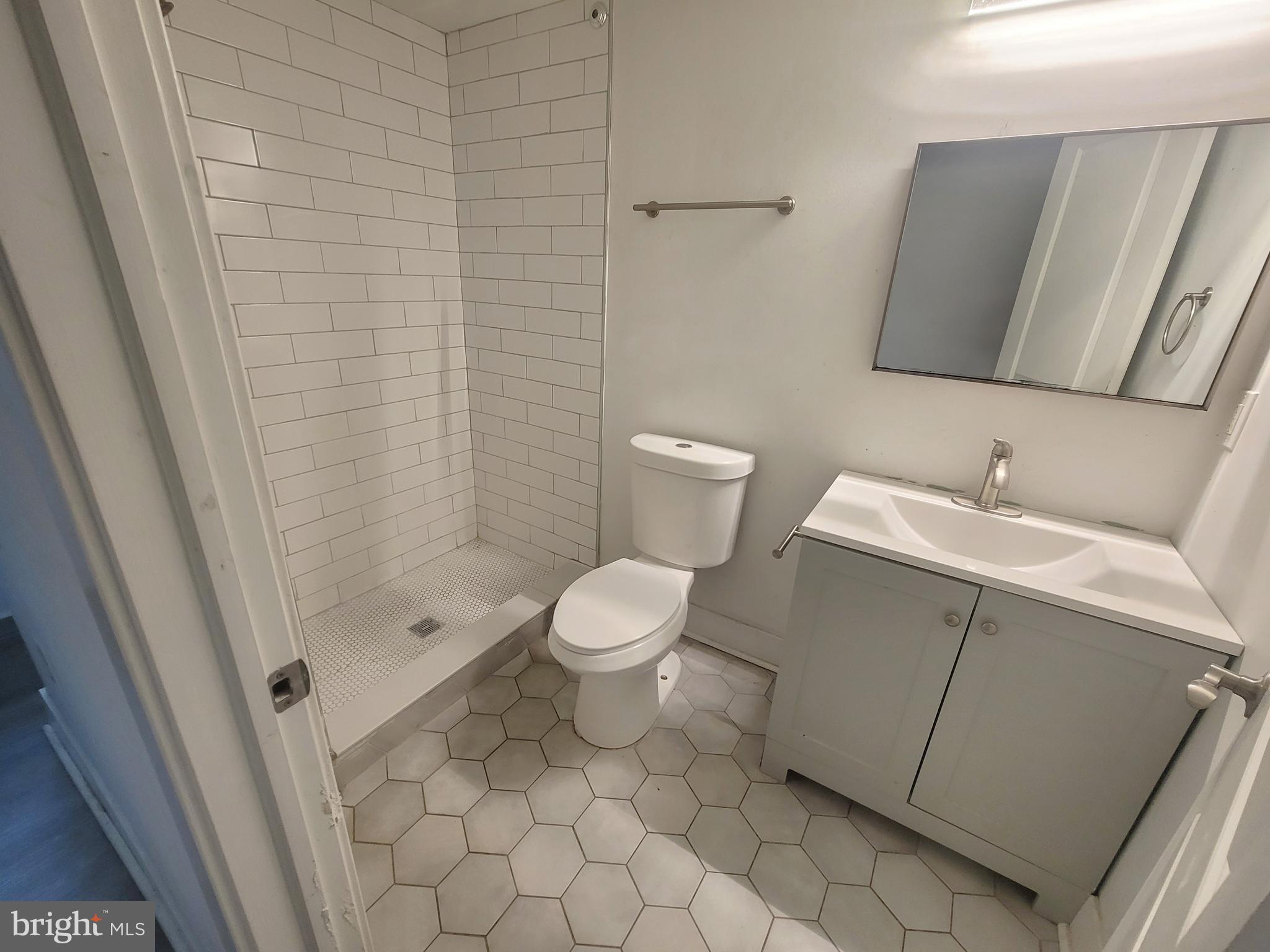 BROADWAY EAST - Residential