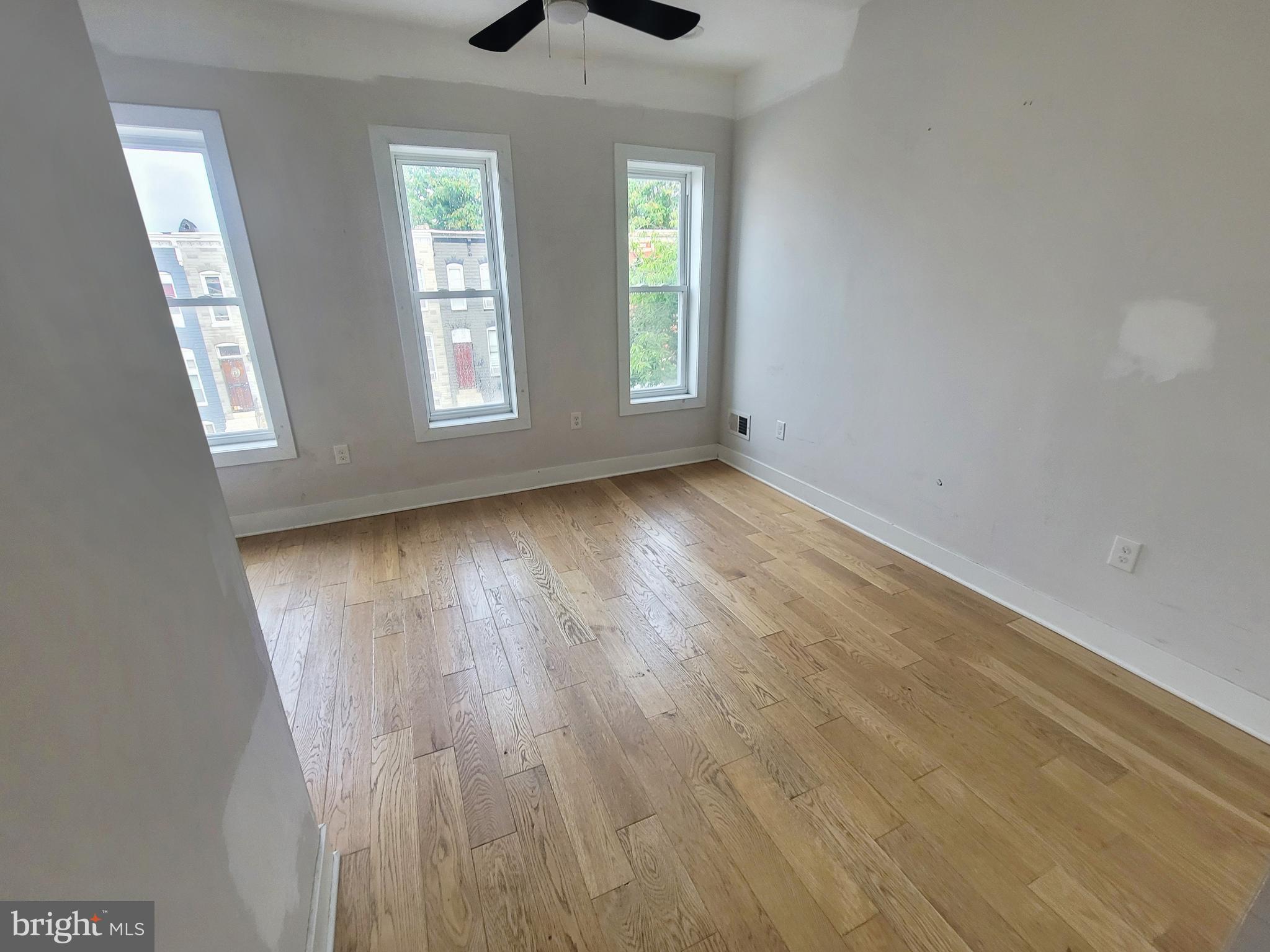 BROADWAY EAST - Residential