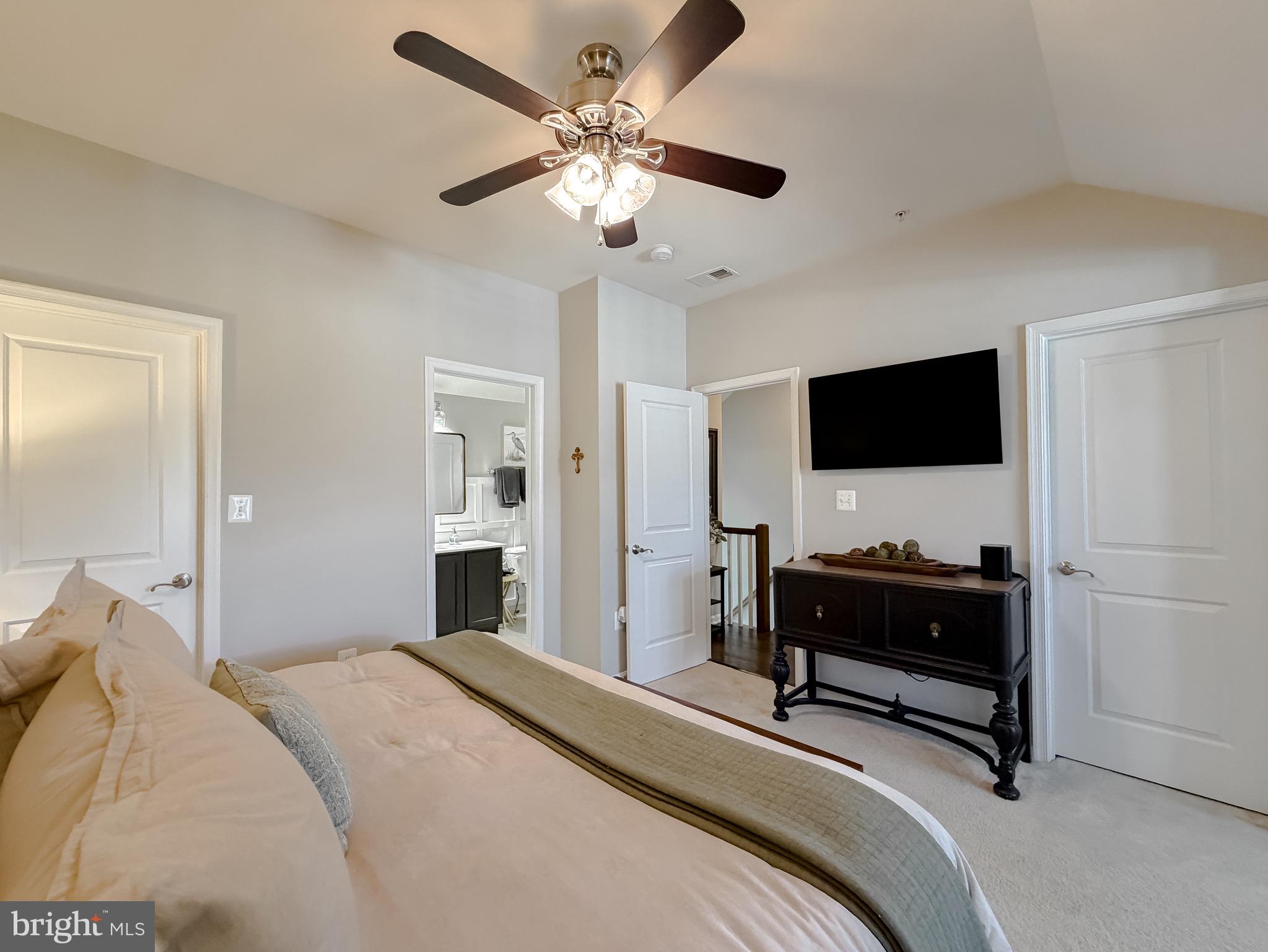 THE VILLAGES OF STEEPLECHASE - Residential
