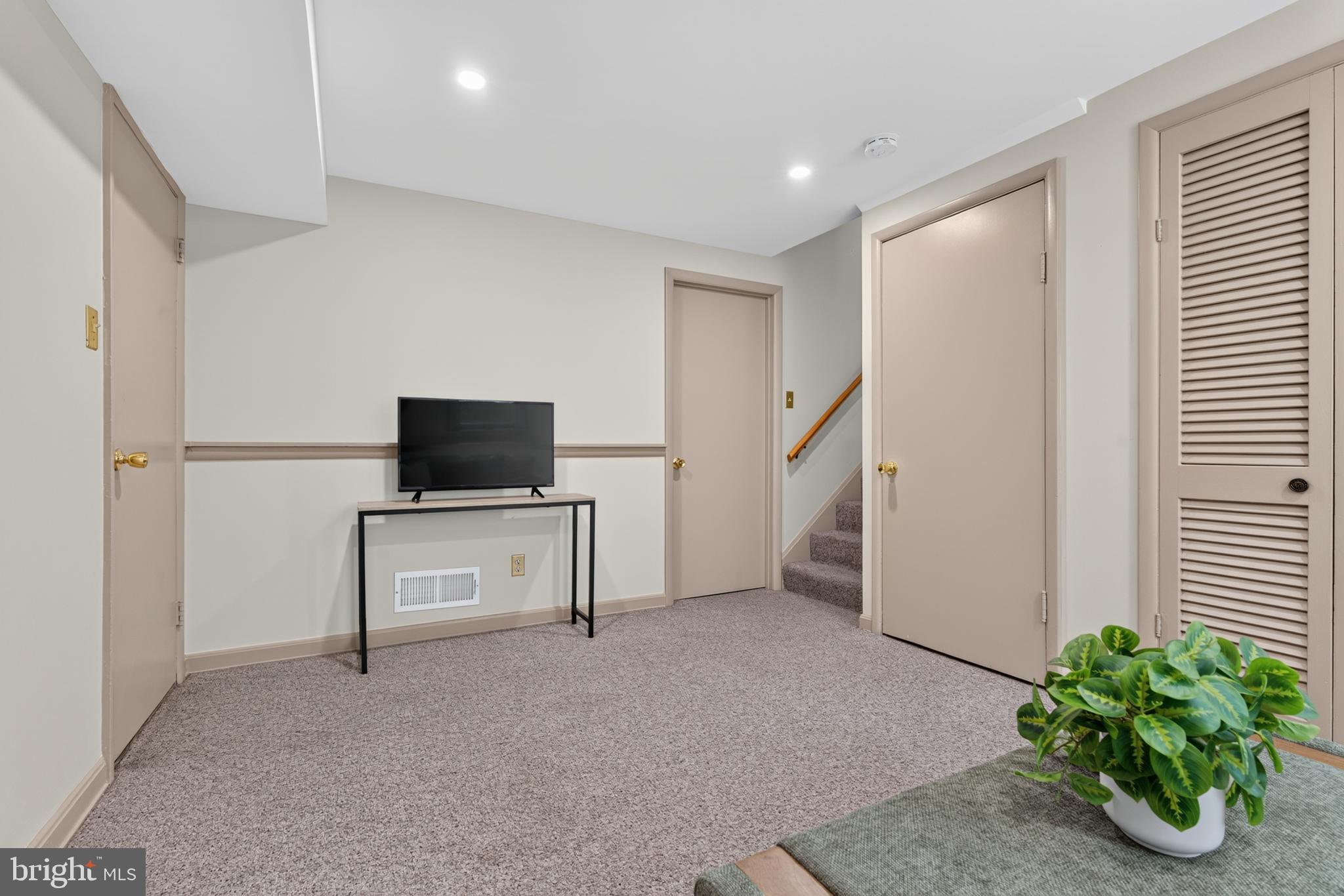 ROLLINGWOOD - Residential