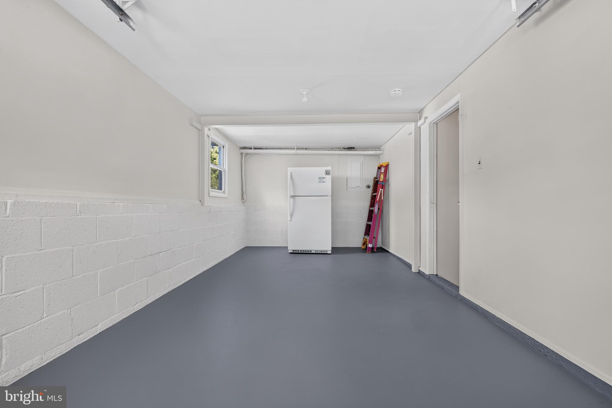 ROLLINGWOOD - Residential