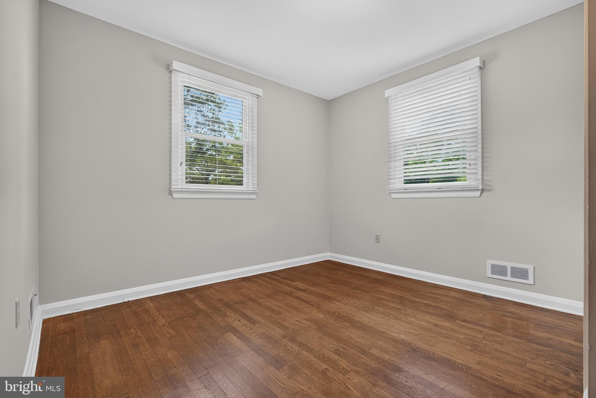 ROLLINGWOOD - Residential