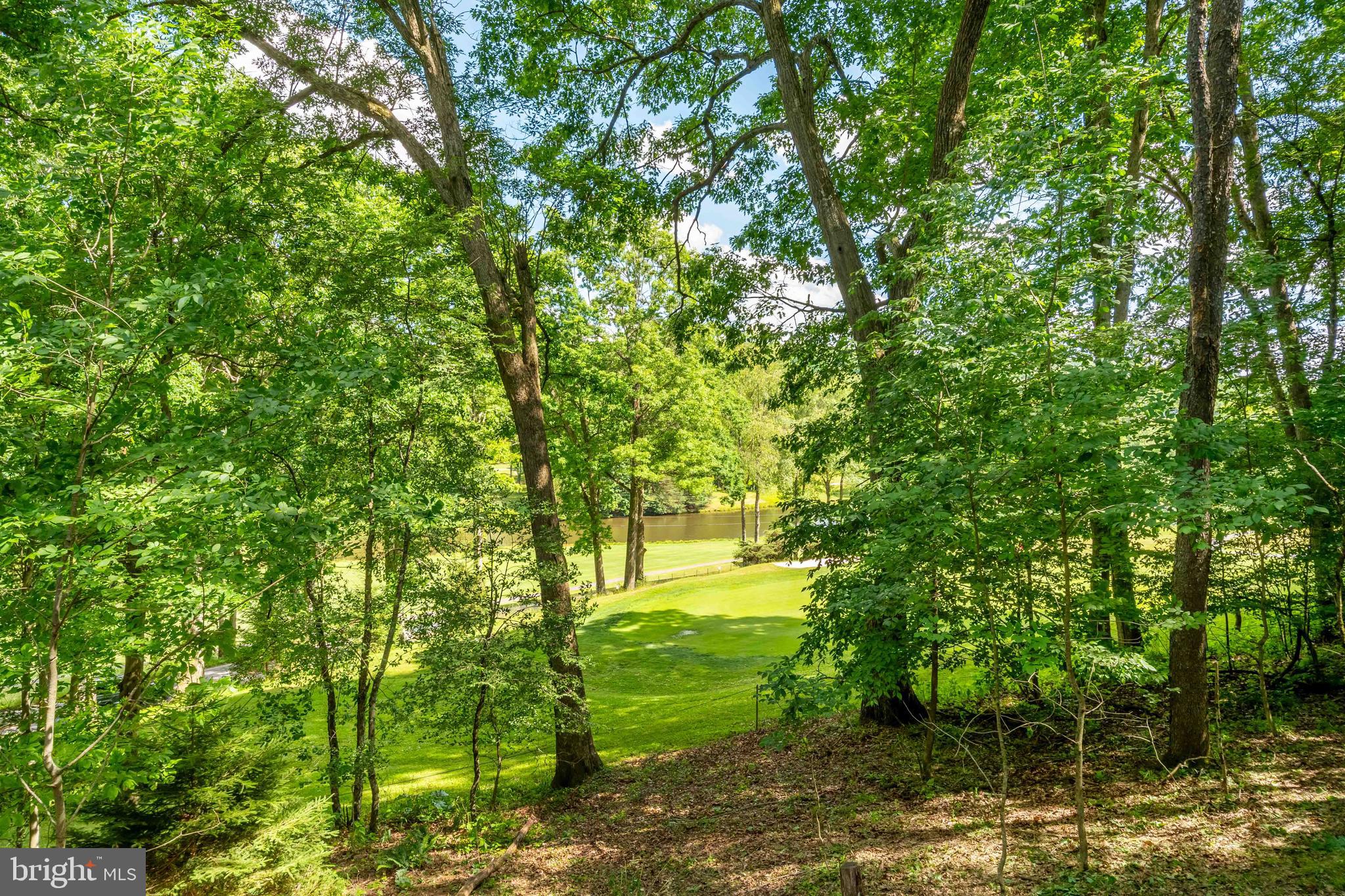 COUNTRY CLUB ACRES - Residential