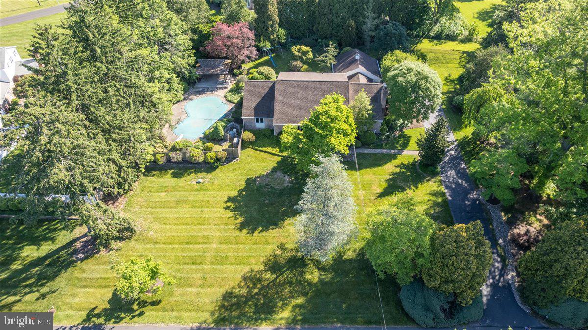 BUTTONWOOD MANOR - Residential