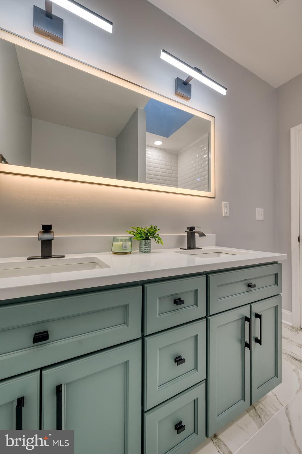 OLIVER - Residential