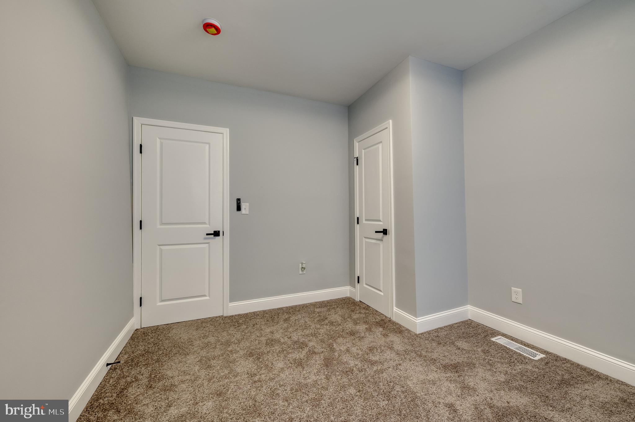 OLIVER - Residential